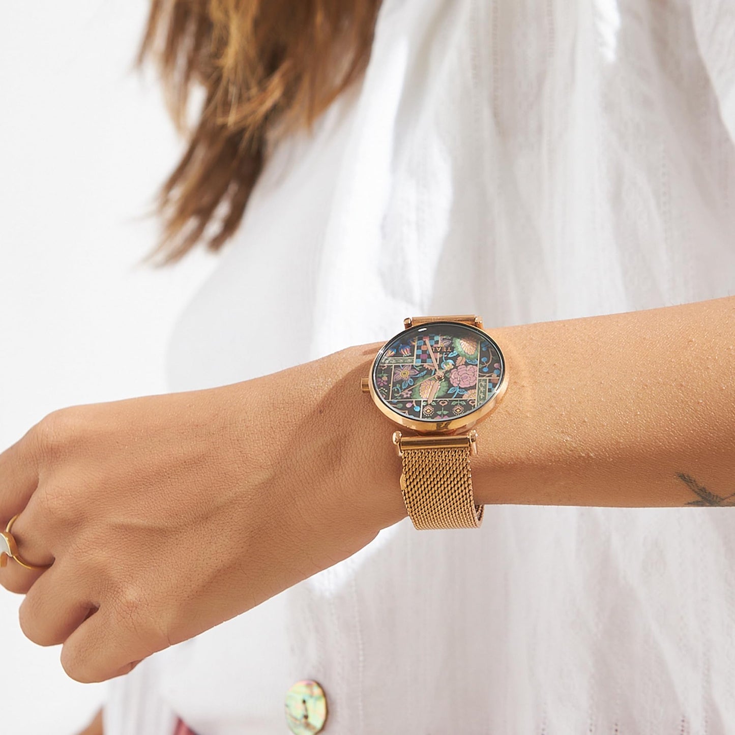 TEAL BY CHUMBAK Round Dial Analog Watch for Women|Jungle Jumble Collection| Stainless Steel Strap|Gifts for Women/Girls/Ladies |Stylish Fashion Watch for Casual/Work - Black