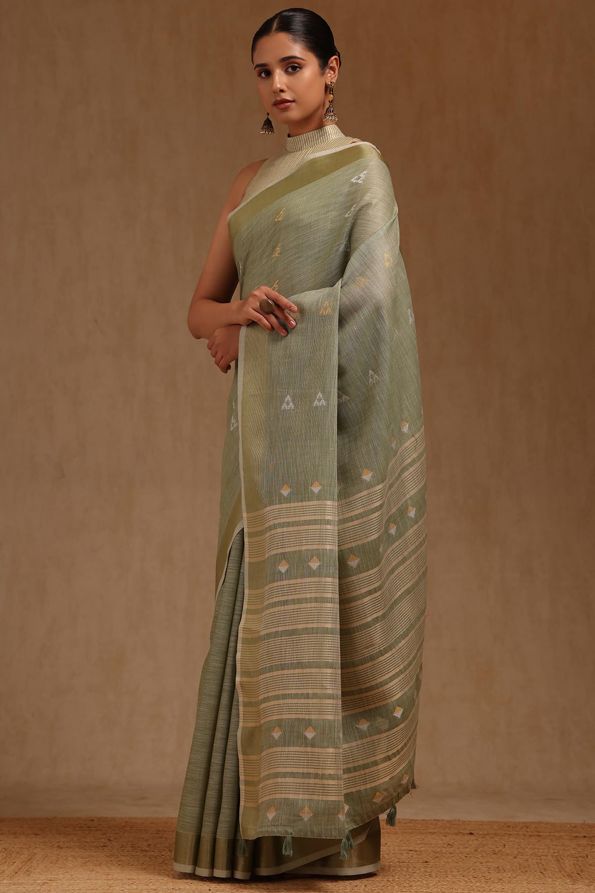 Soch Womens Linen Woven Design Saree