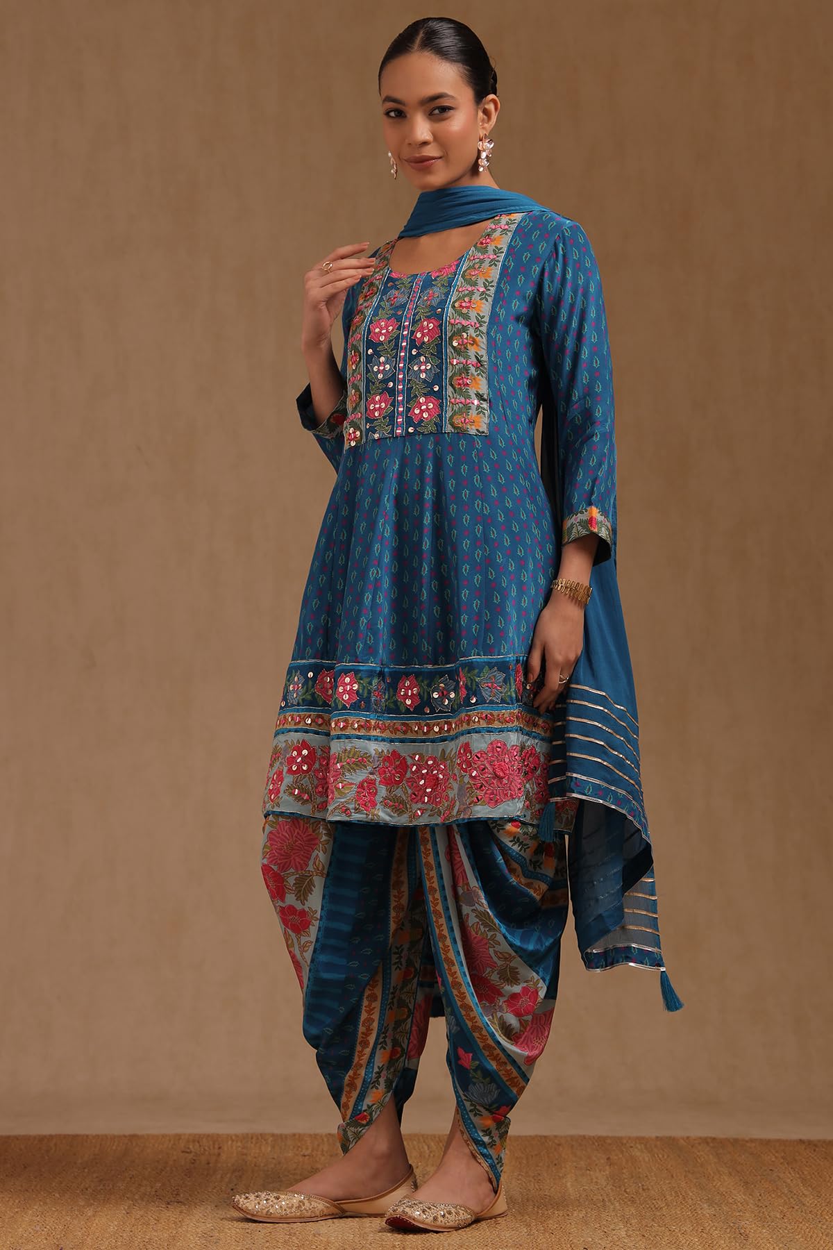 Soch Womens Crepe Floral Print Suit Set With Mirror Work