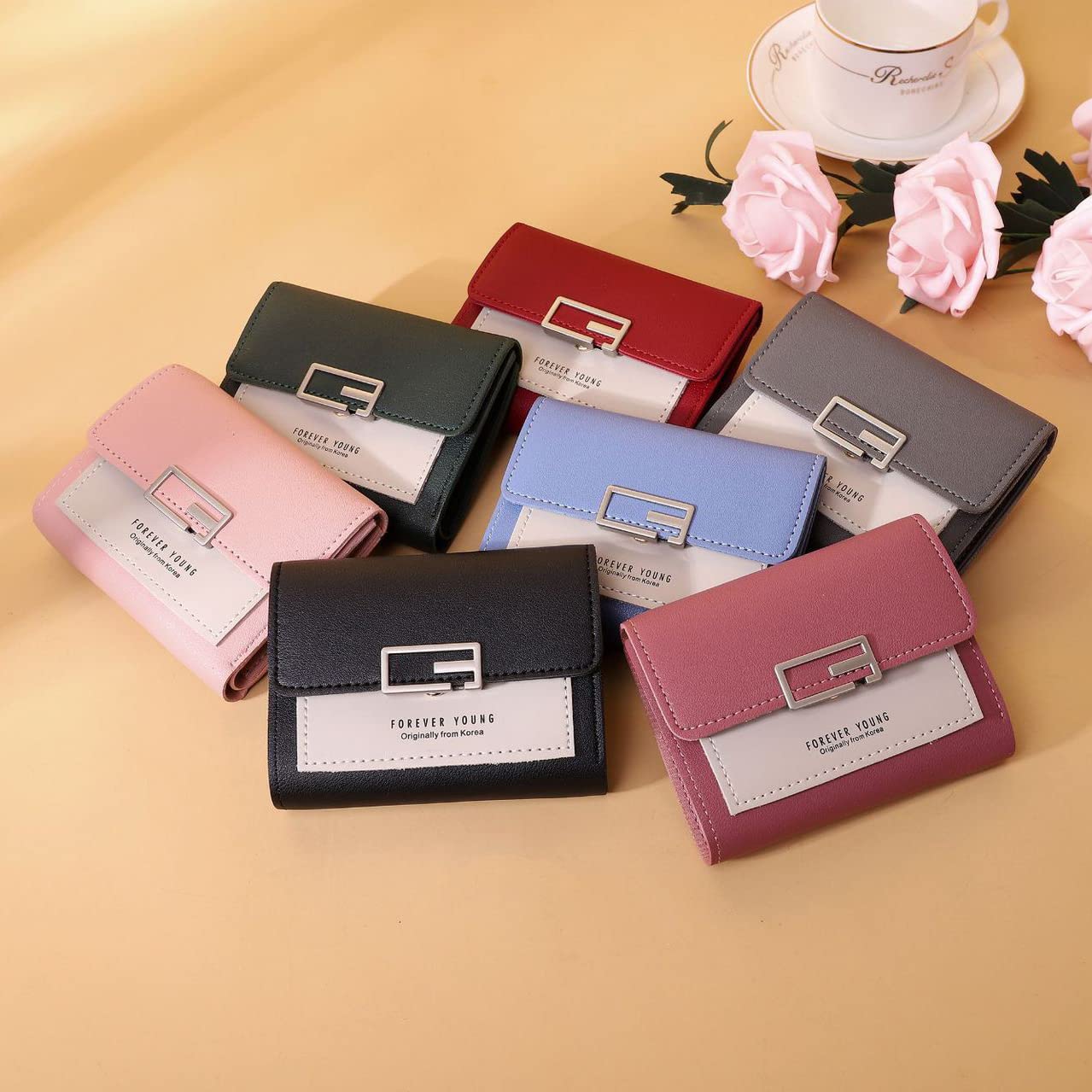 ARURA (LABEL) Women's Short Wallet Clutch Bag Three Fold Buckle Coin Purse Women's Handbag (Random Color)