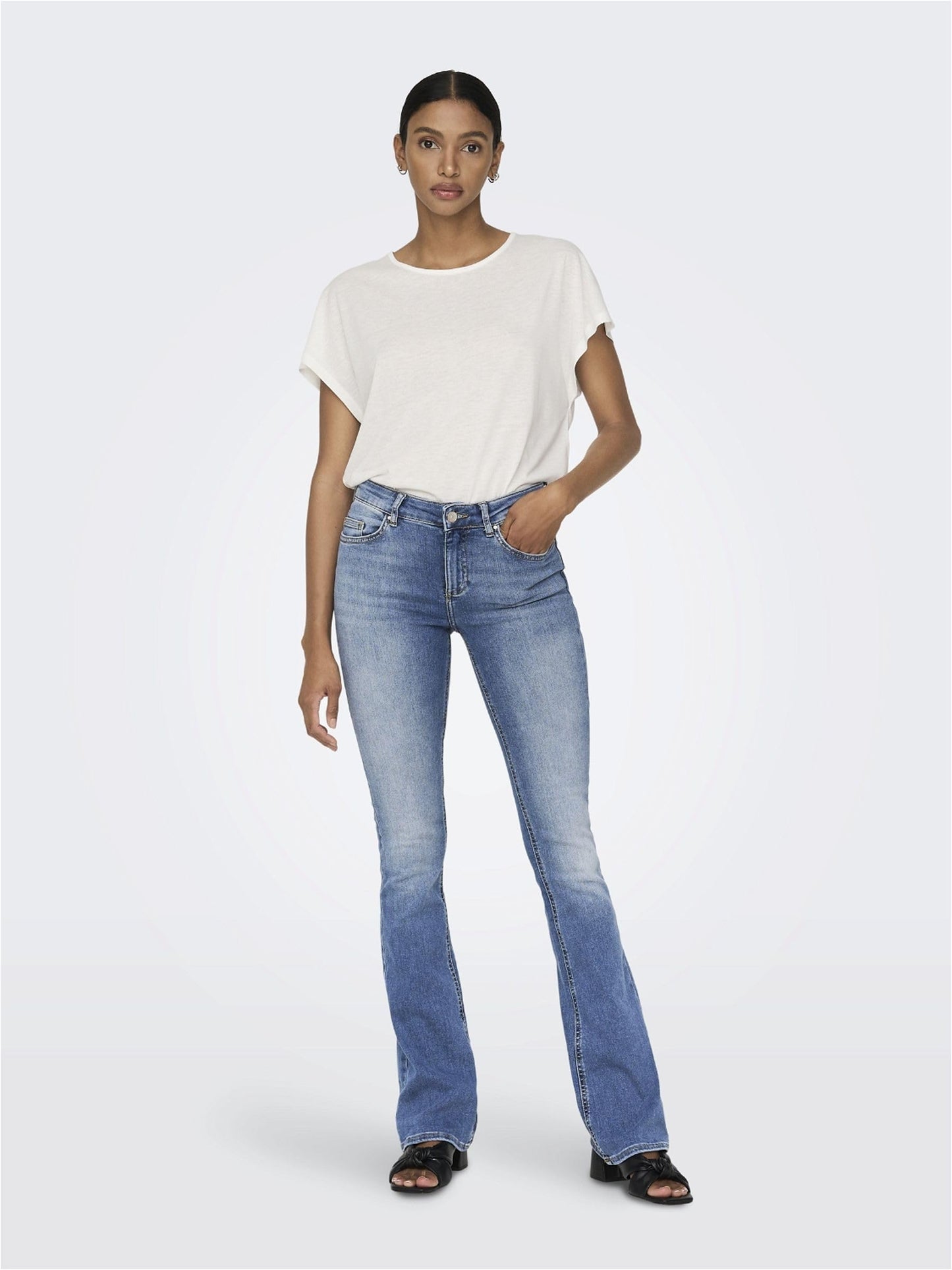 ONLY Women Solid Cotton Flared Fit Mid Rise Blue Jeans