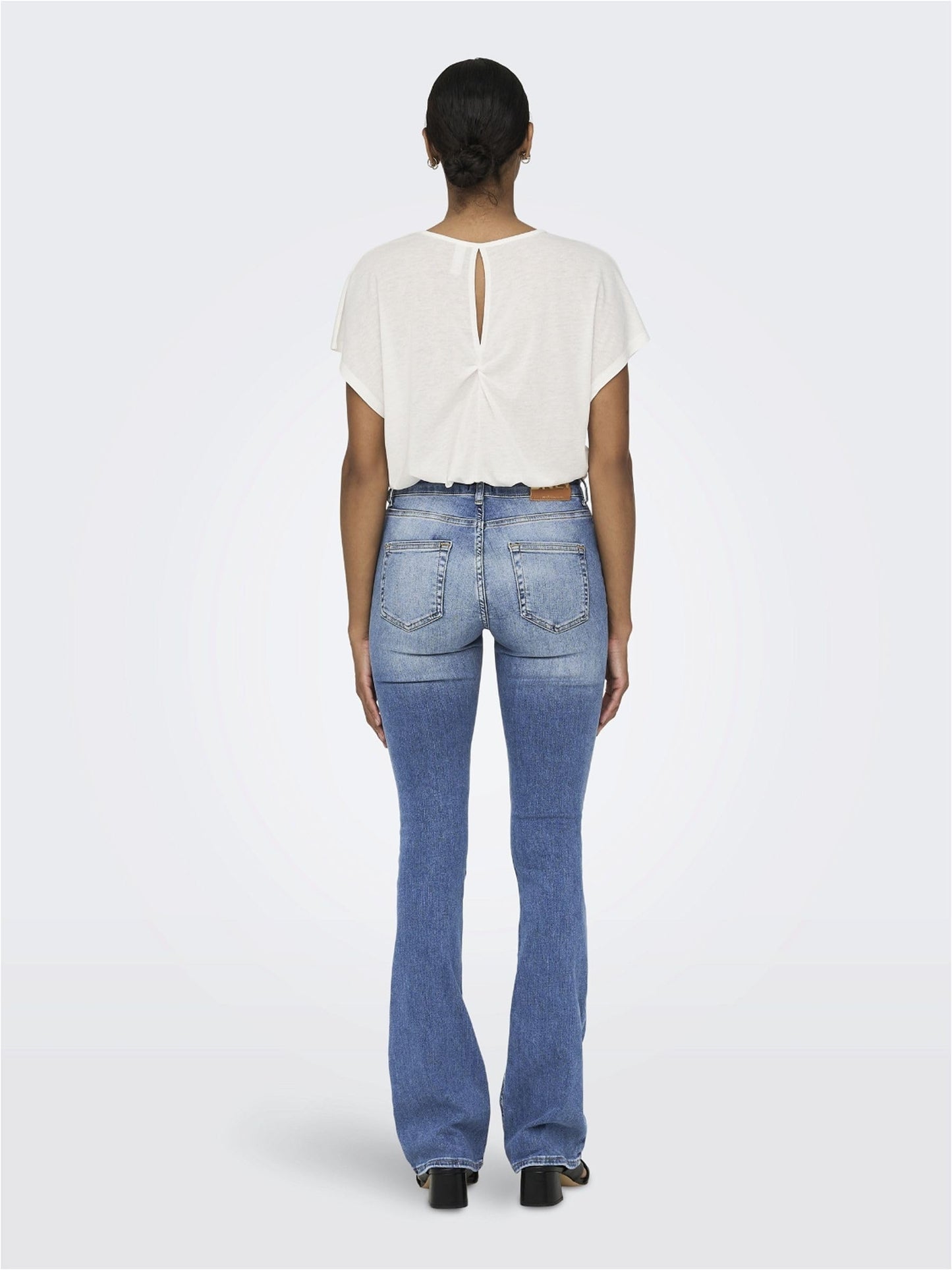 ONLY Women Solid Cotton Flared Fit Mid Rise Blue Jeans