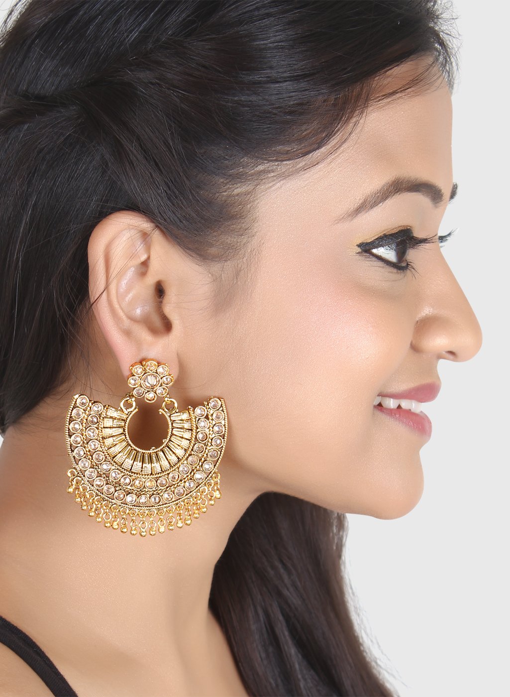 ACCESSHER Antique Gold-Plated Chandbali Dangle Earrings with Intricate Kundan Detailing & Pearl Beads, Traditional Statement Jewelry for Women & Girls.