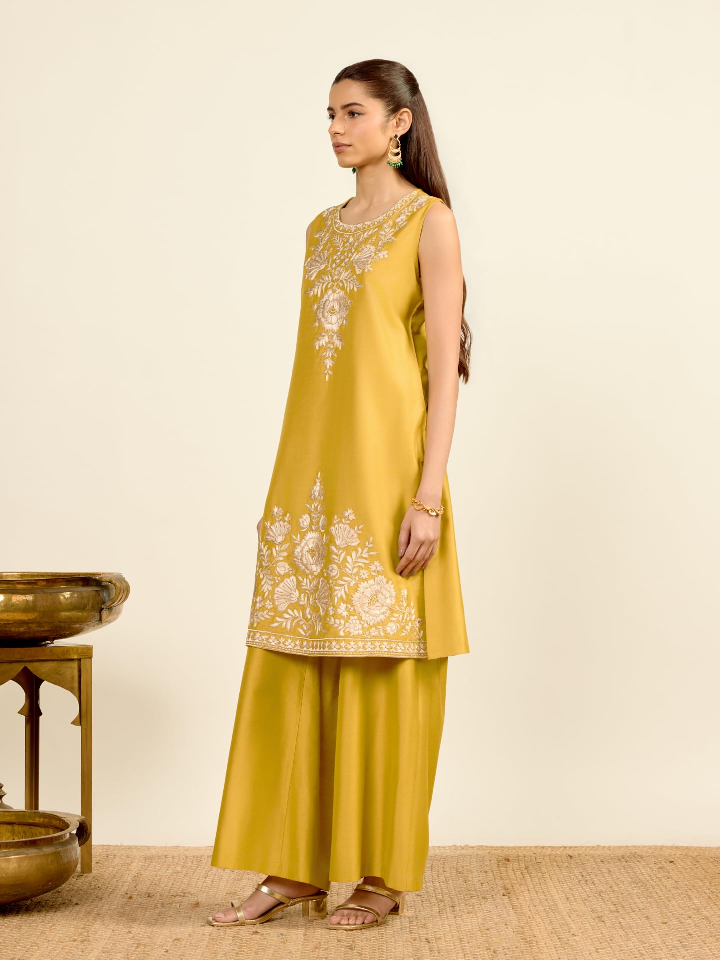 Aarke Ritu Kumar Lime Green Aroma Solid Kurta With Pant And Dupatta