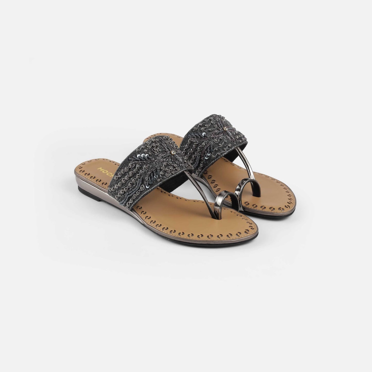 Mochi Women Gold Chappals UK/8 EU/41(35-2114)