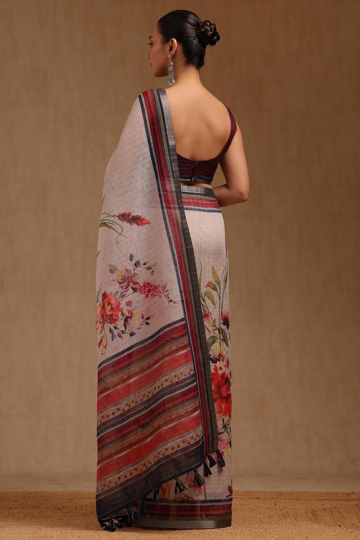 Soch Womens Off White Linen Botanical Print Saree