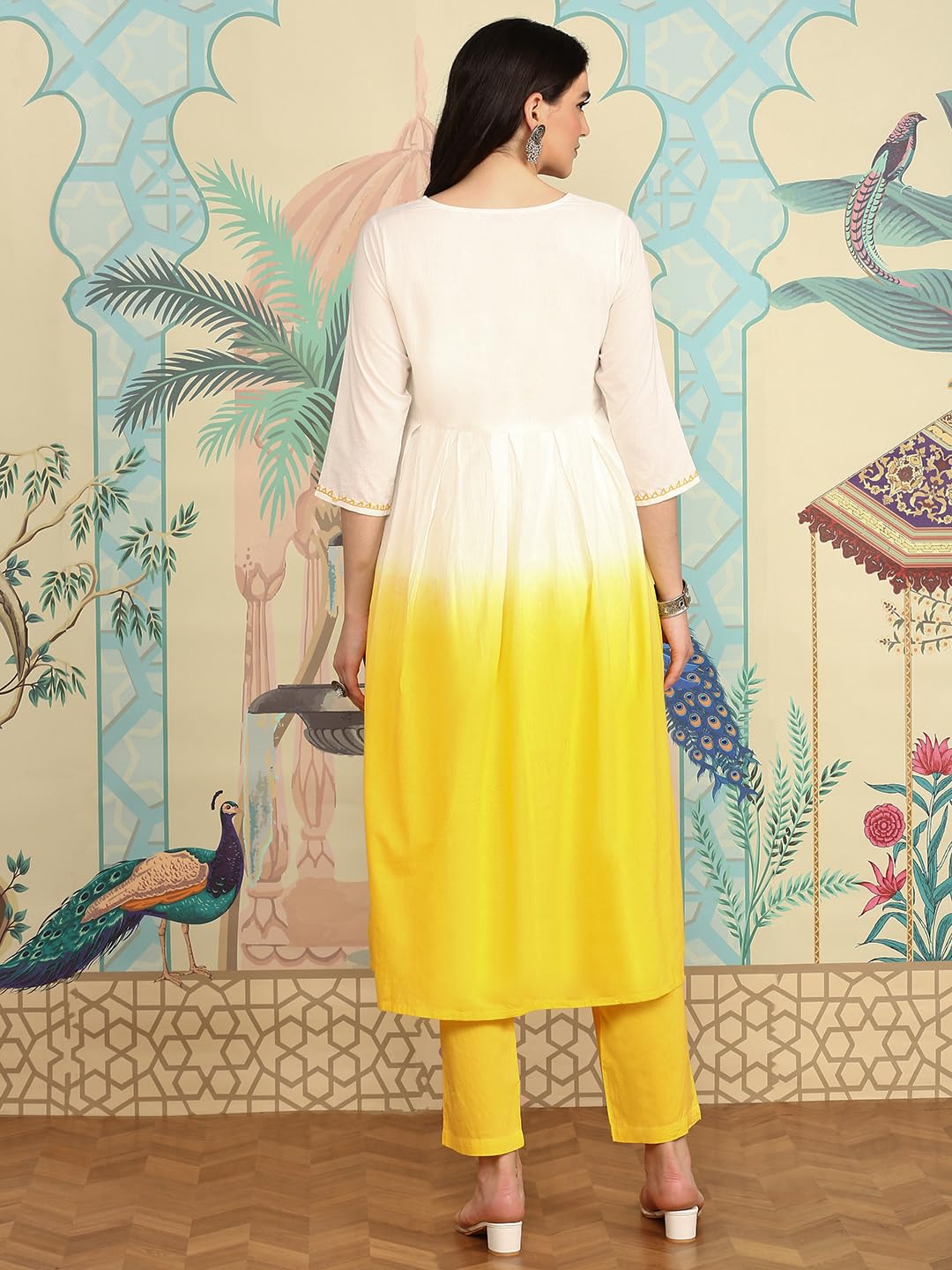 ishin Women Multi Cotton 60x60 Kurta Set