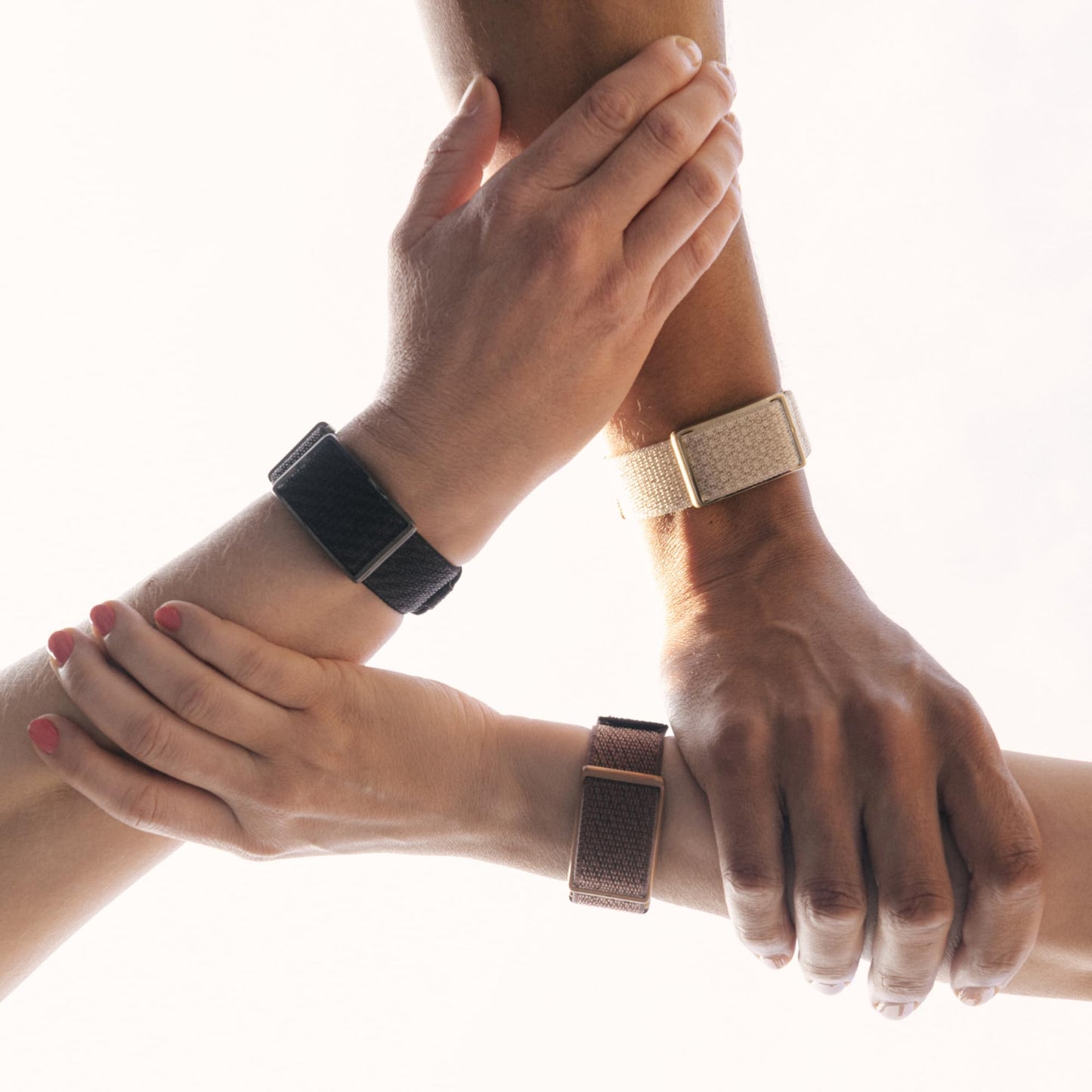 Polar Loop – Screen-Free Wellness Tracker with 24/7 Heart Rate, Sleep & Activity Tracking, 8-Day Battery, No Subscription, Black