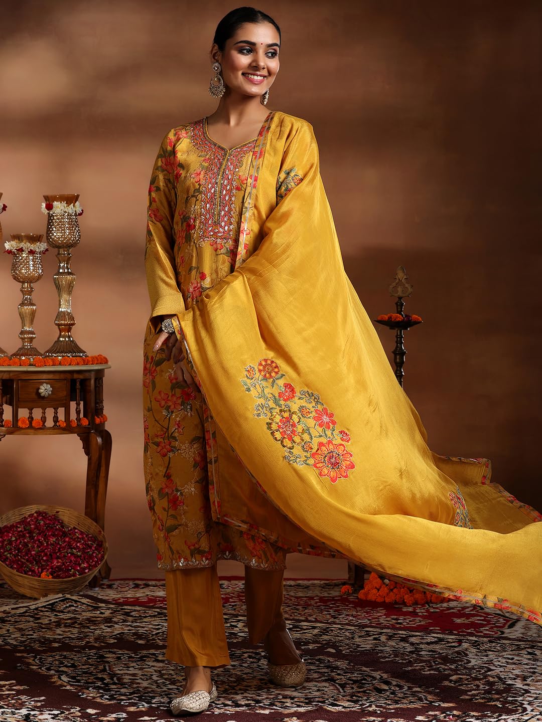 Libas Women's Silk Chiffon Kurta Set (270630R