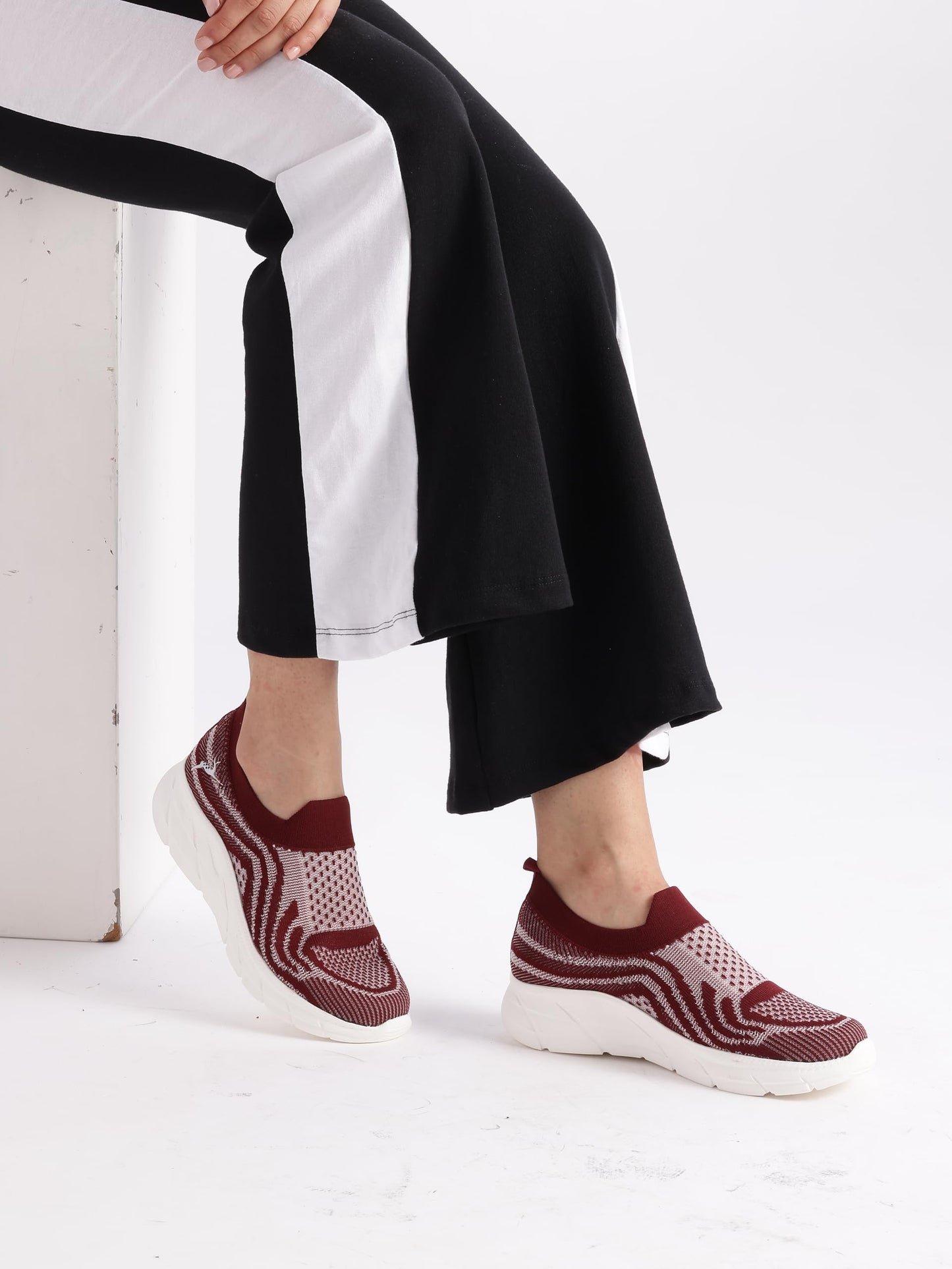 Marc Loire Women's Athleisure Knitted Active Wear Slip-On Sneaker Shoes (Maroon, UK Footwear Size System, Adult, Women, Numeric, Medium, 3)