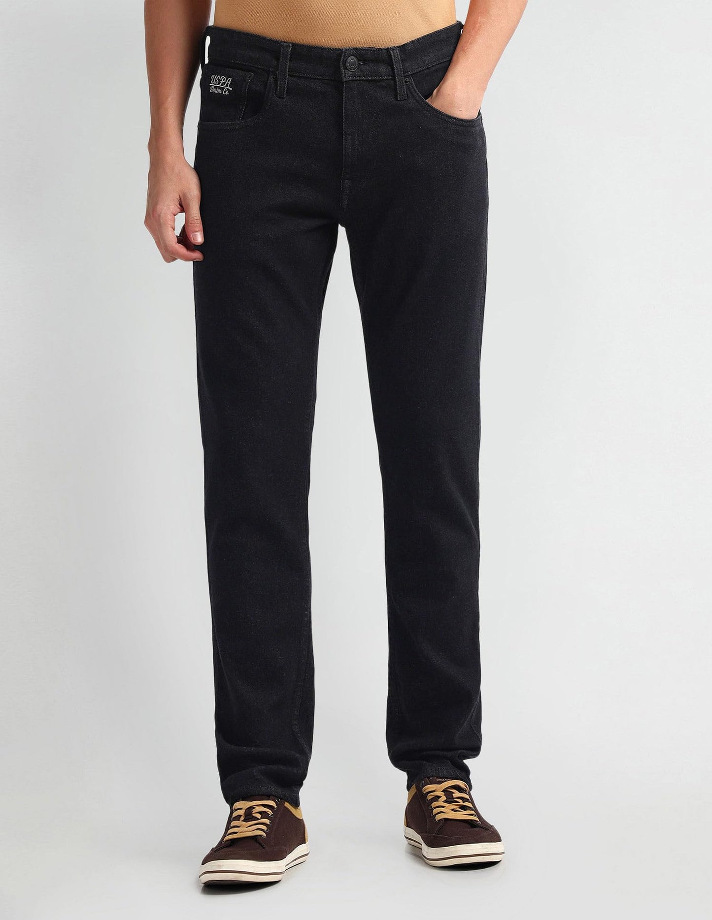 U.S. POLO ASSN. Men's Brandon Slim Tapered Fit Mid Rise Jeans (UDJENO1811_Black_32)