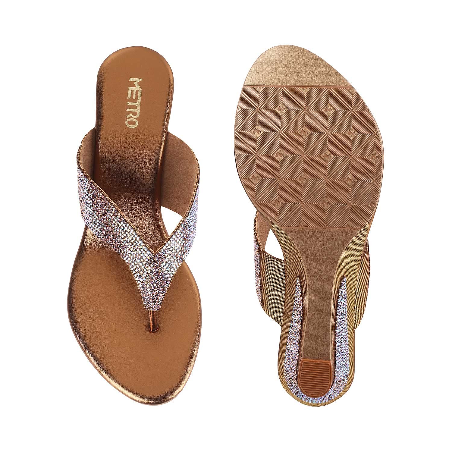 Metro Womens Synthetic Antic Gold Slip Ons - SaumyasStore