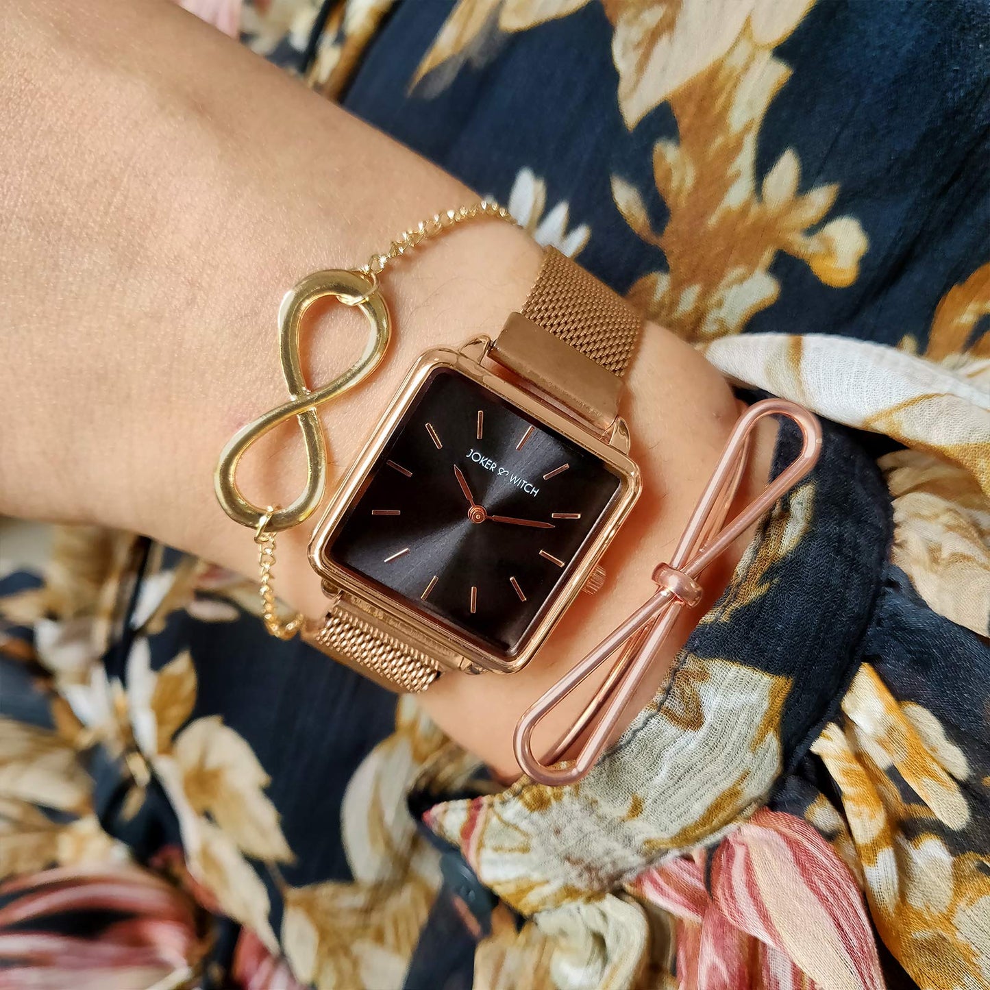 Joker & Witch Stainless Steel Firefly Rosegold Analog Watch Bracelet Set for Women, Black Dial, Rose Gold Band