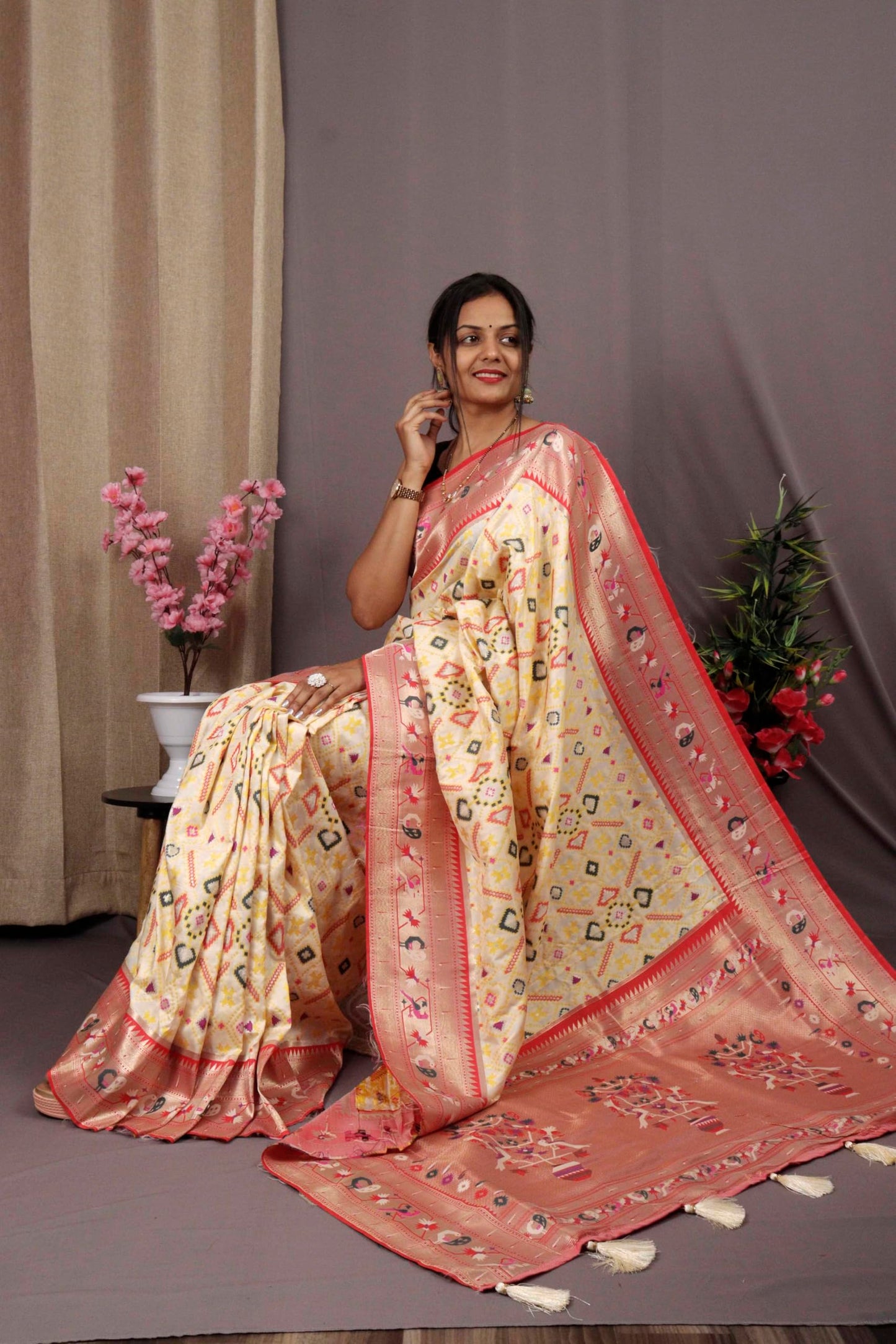 Pandadi Saree Women's Cream Pure Soft Kanchivaram Paithani Silk saree With Unstitched Blouse Piece