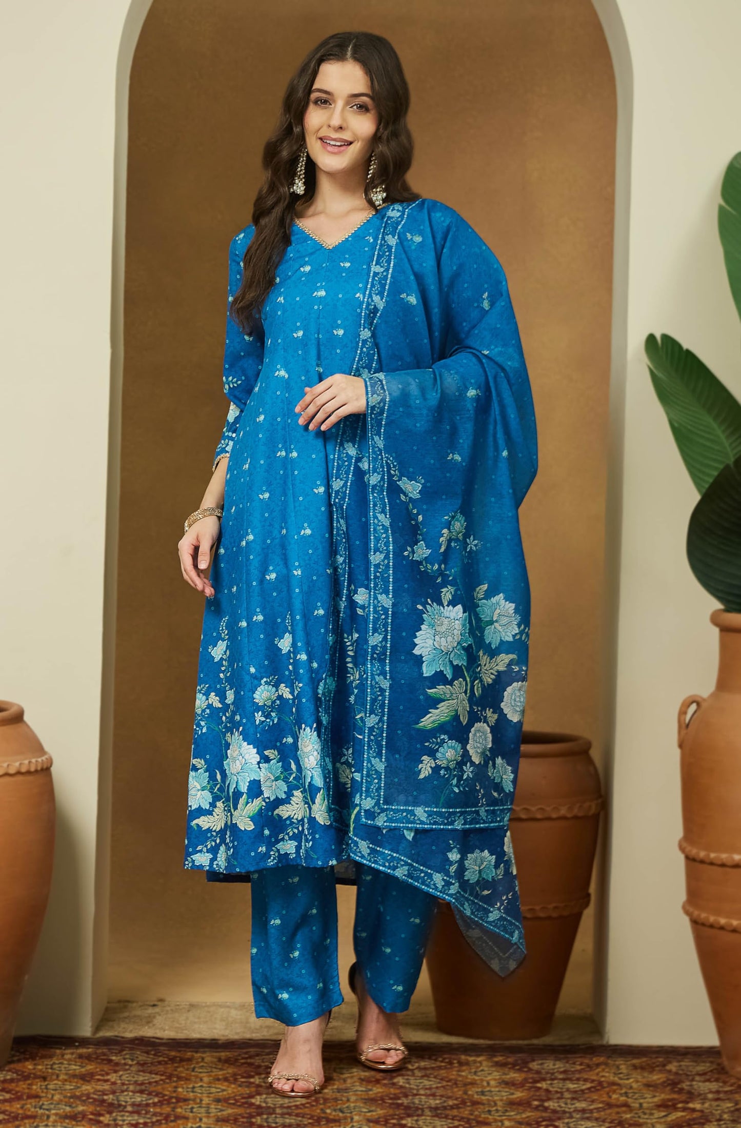 Janasya Women's Blue Cotton Blend Floral Printed Anarkali Kurta Set (JAC25ST02996-M)