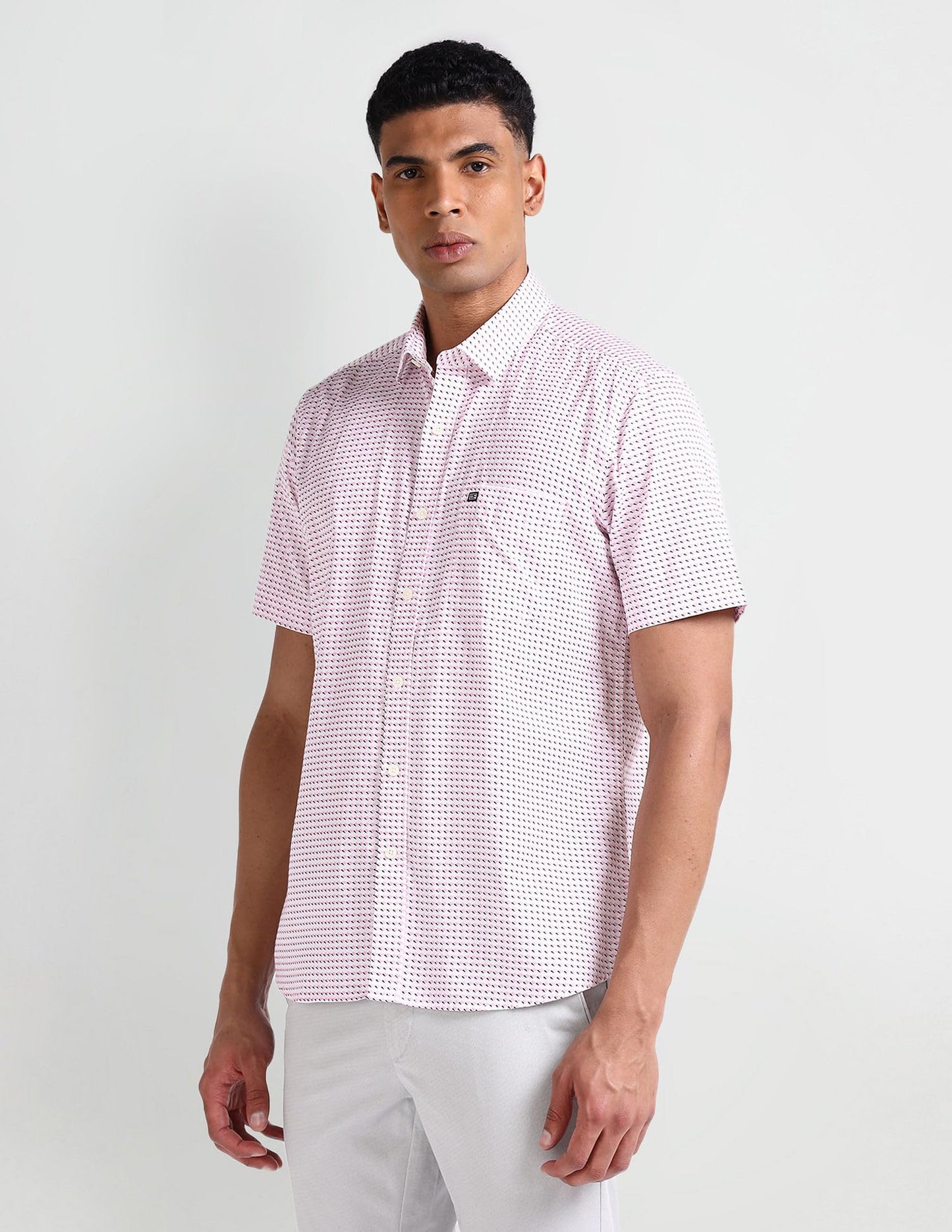 Arrow Sport Short Sleeve Geometric Print Shirt Light Pink