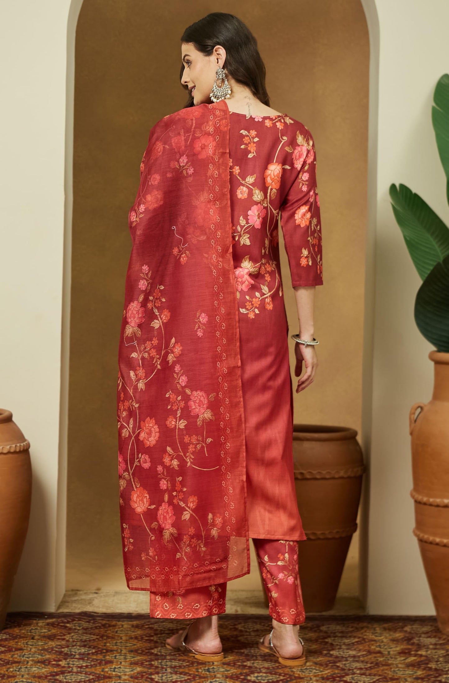 Janasya Women's Rust Cotton Blend Floral Printed Straight Kurta Set (JAC25ST02950-M)