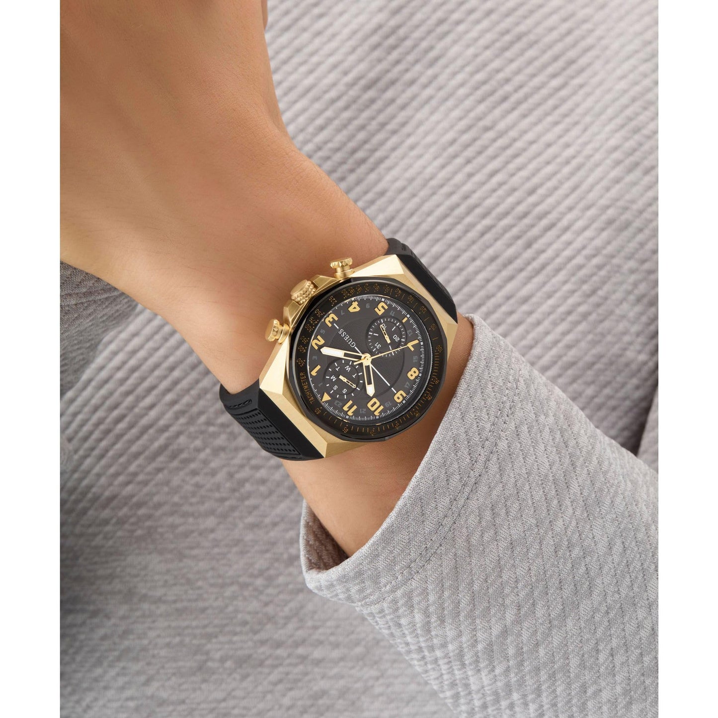 GUESS Analog Black Dial Men's Watch-GW0902G1