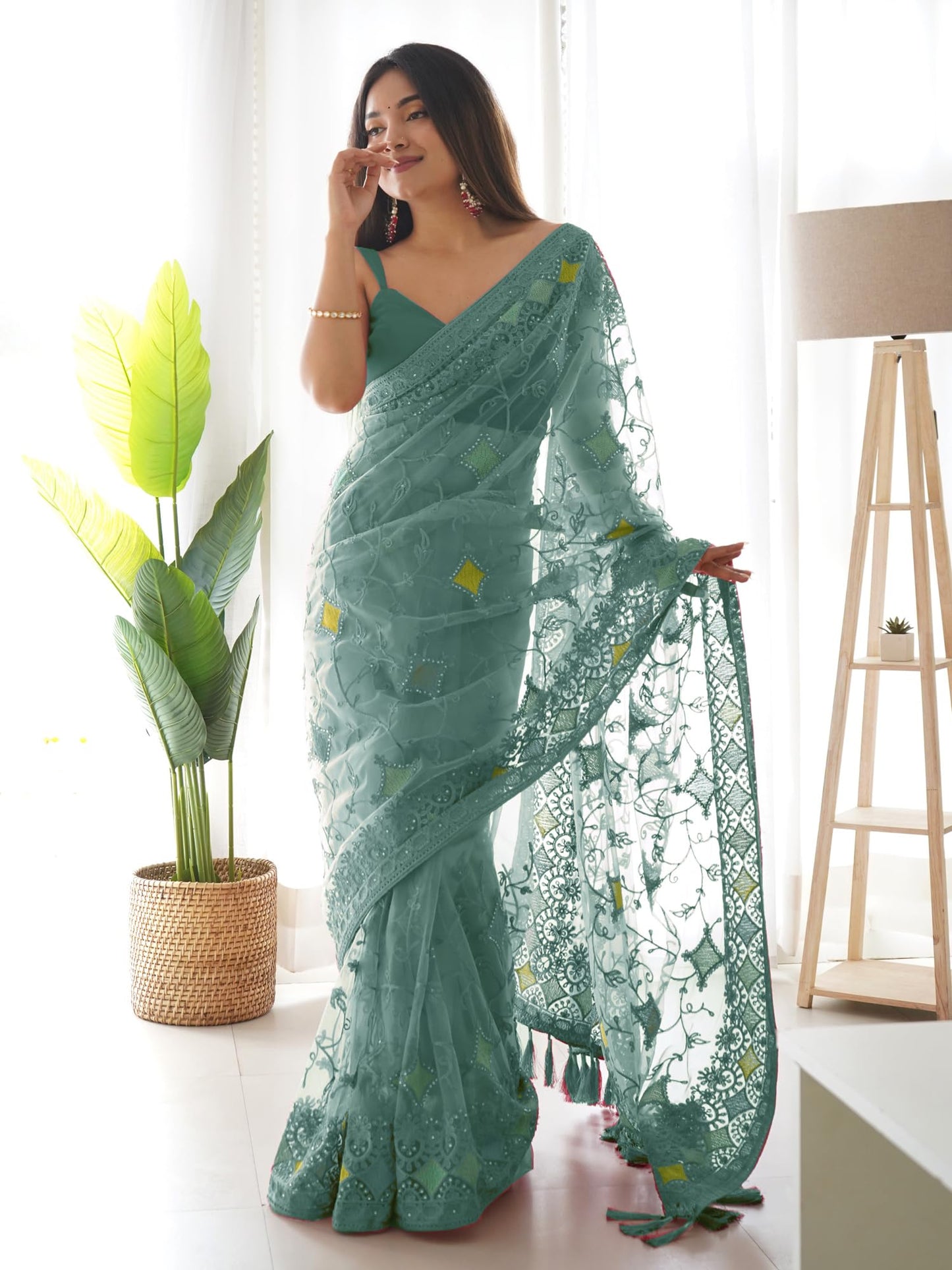 AKHILAM Women's Net Woven Design Saree With Unstitched Blouse Piece, Green