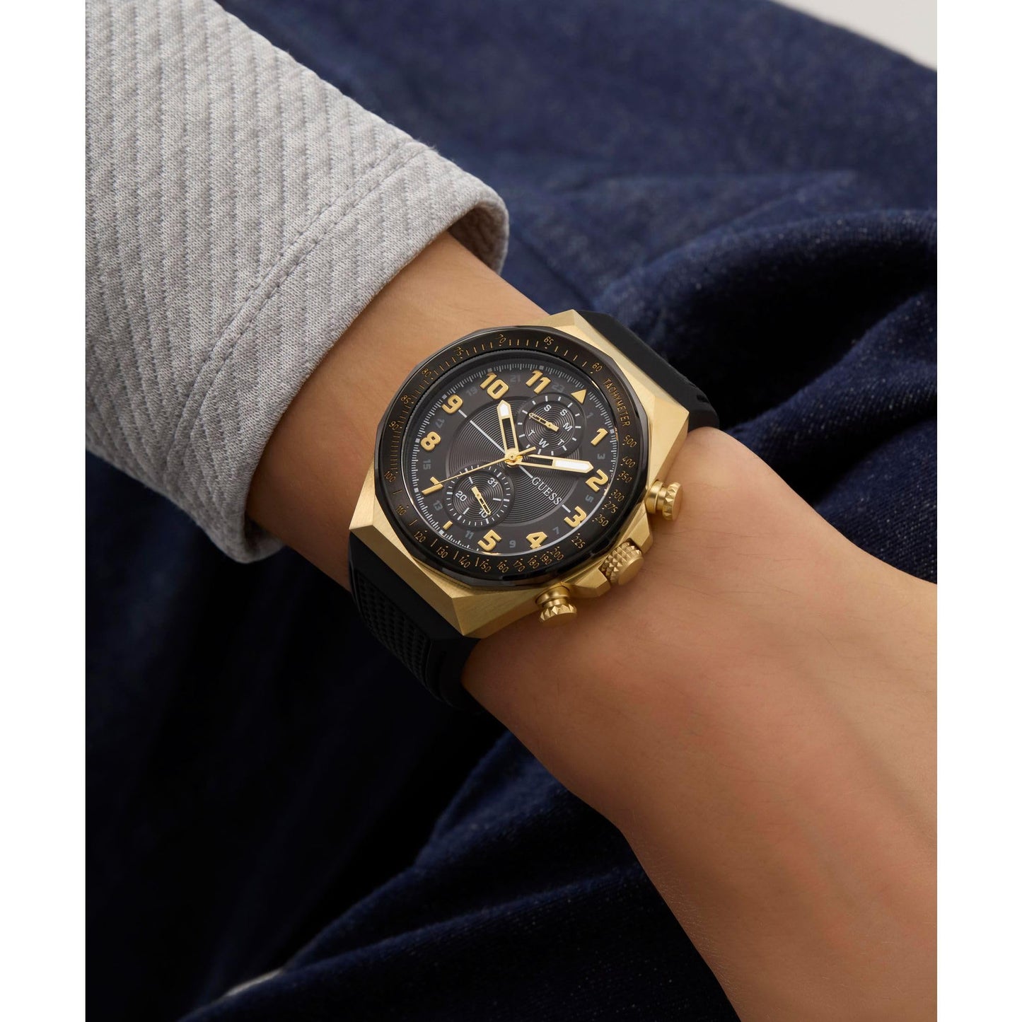 GUESS Analog Black Dial Men's Watch-GW0902G1