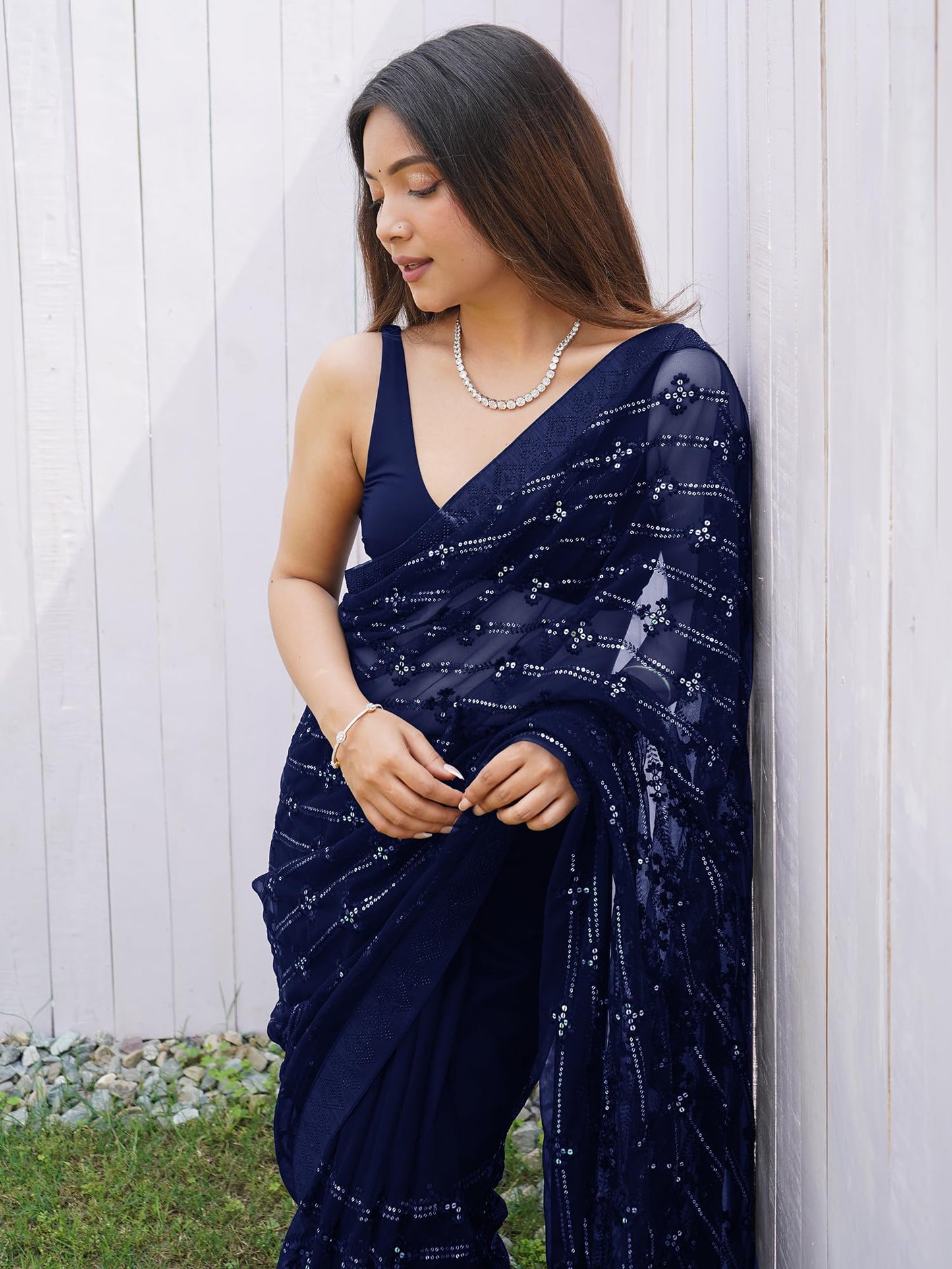 AKHILAM Women's Net Navy Blue Embellished Designer Saree With Blouse Piece (AAVYA603B_HV)
