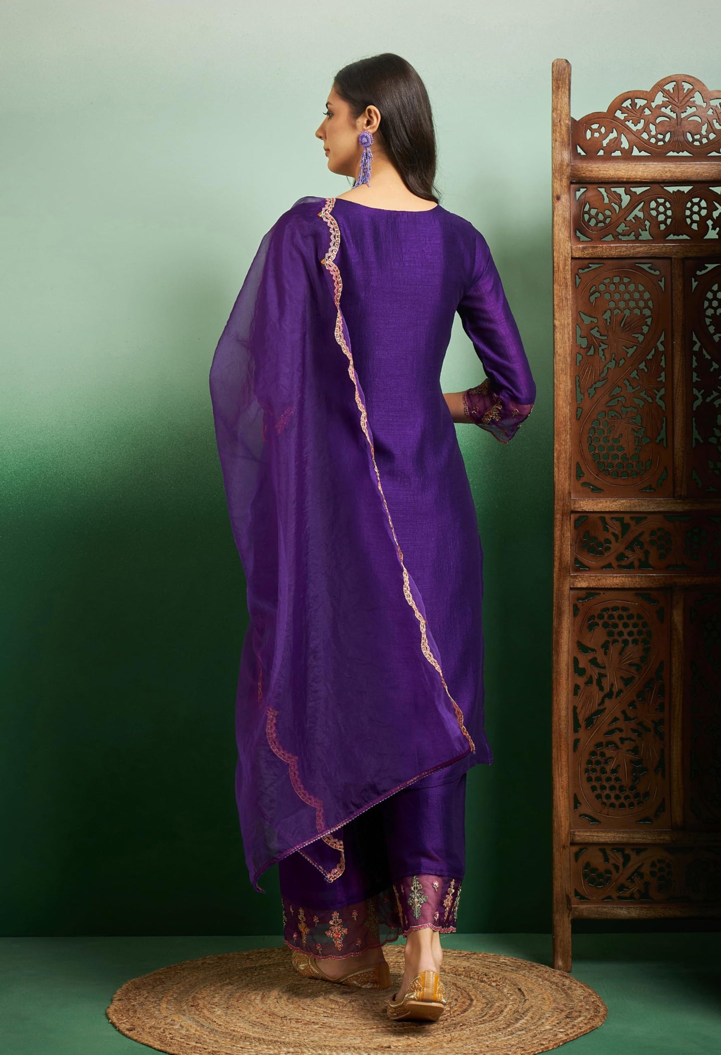 SheWill Women's Purple Embroidered Notch Neck Silk Blend Kurta Set with Palazzo & Organza Dupatta | Sangria Kurta Set for Women Navratri Kurta