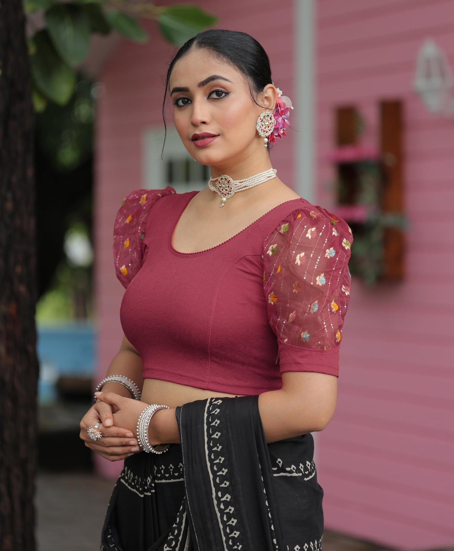 Amazon Brand - Anarva Round Neck Lycra Stretchable Puffed Elbow Sleeve Readymade Saree Blouse for Women Stylish (roli-Pink-Blouse-m)