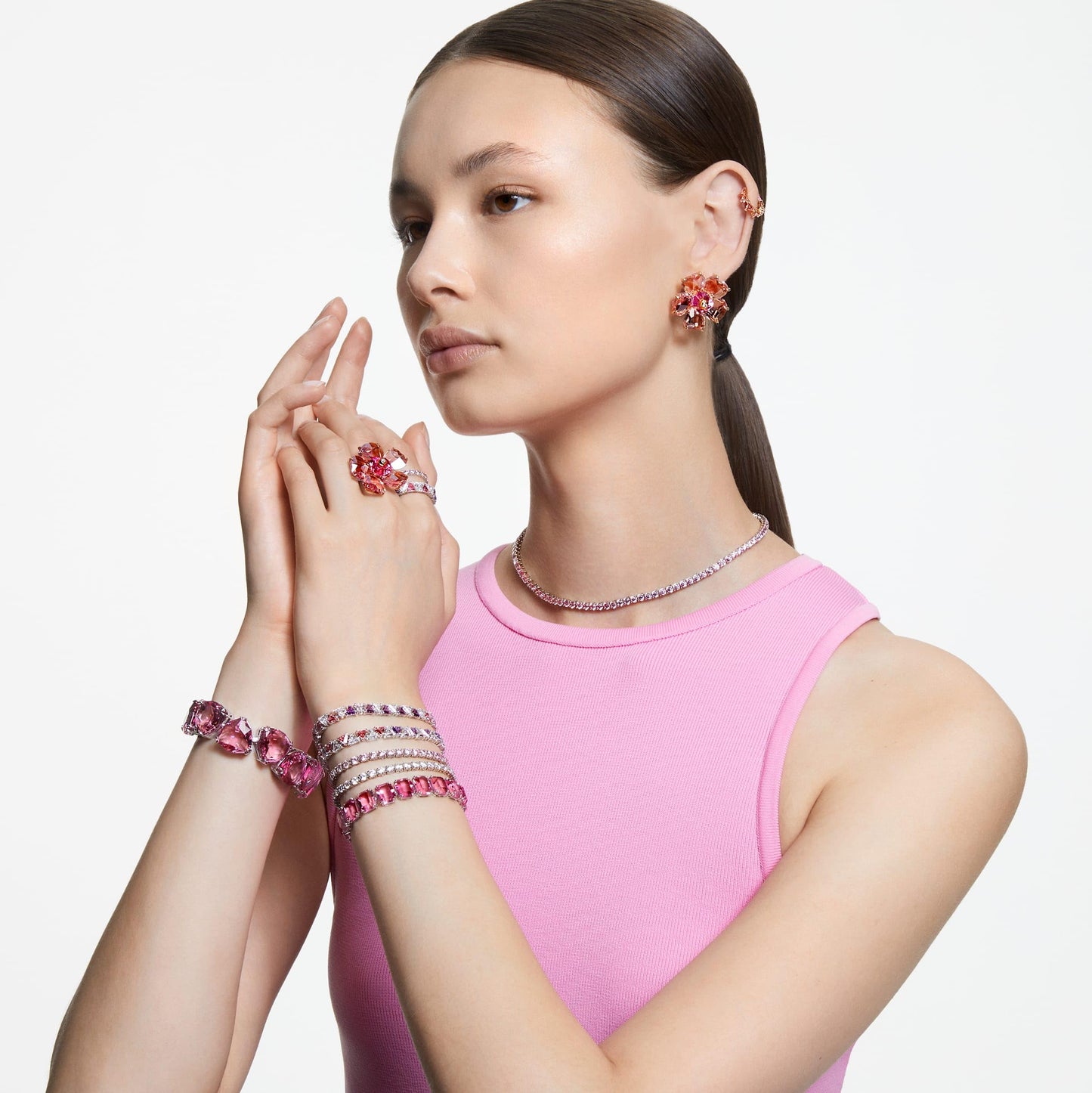 Swarovski Idyllia stud earrings, Flower, Pink, Gold-tone plated