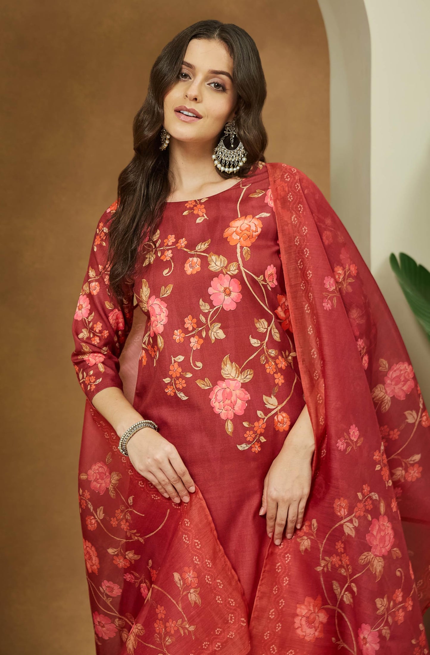 Janasya Women's Rust Cotton Blend Floral Printed Straight Kurta Set (JAC25ST02950-M)