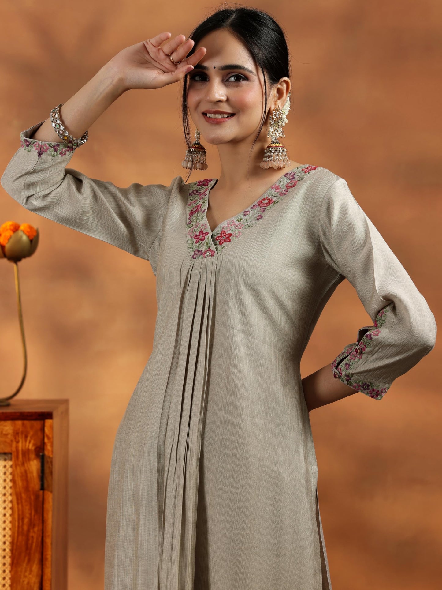 Libas Women's Silk Blend Kurta Sets (27741H