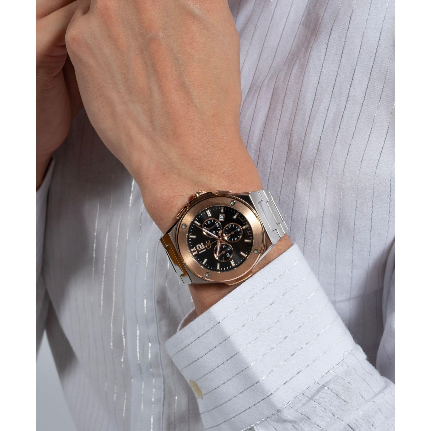 GC Analog Black Dial Men's Watch-Z33002G2MF