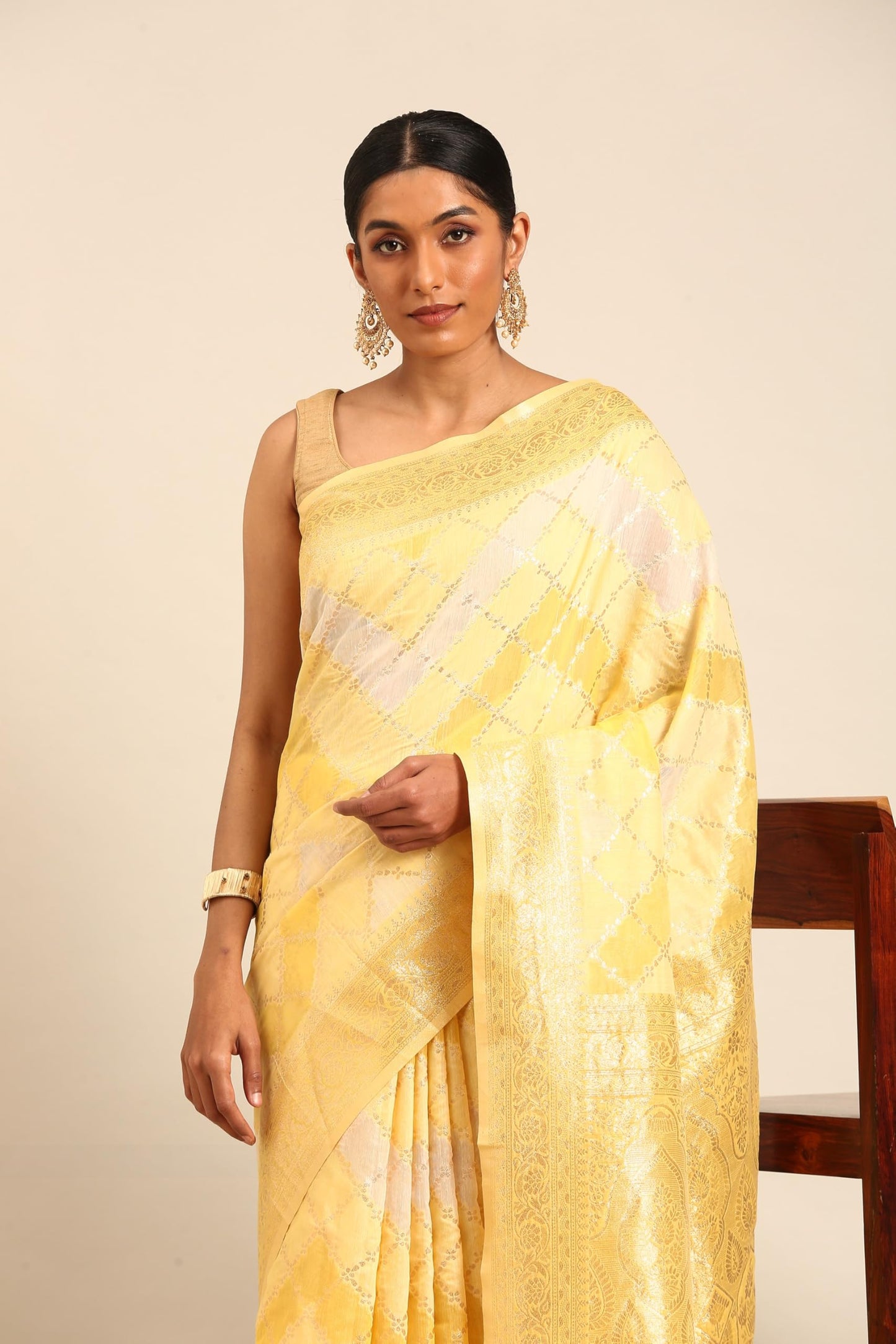 MOHEY Women's Yellow Art Silk Zari Weave Saree (Yellow)