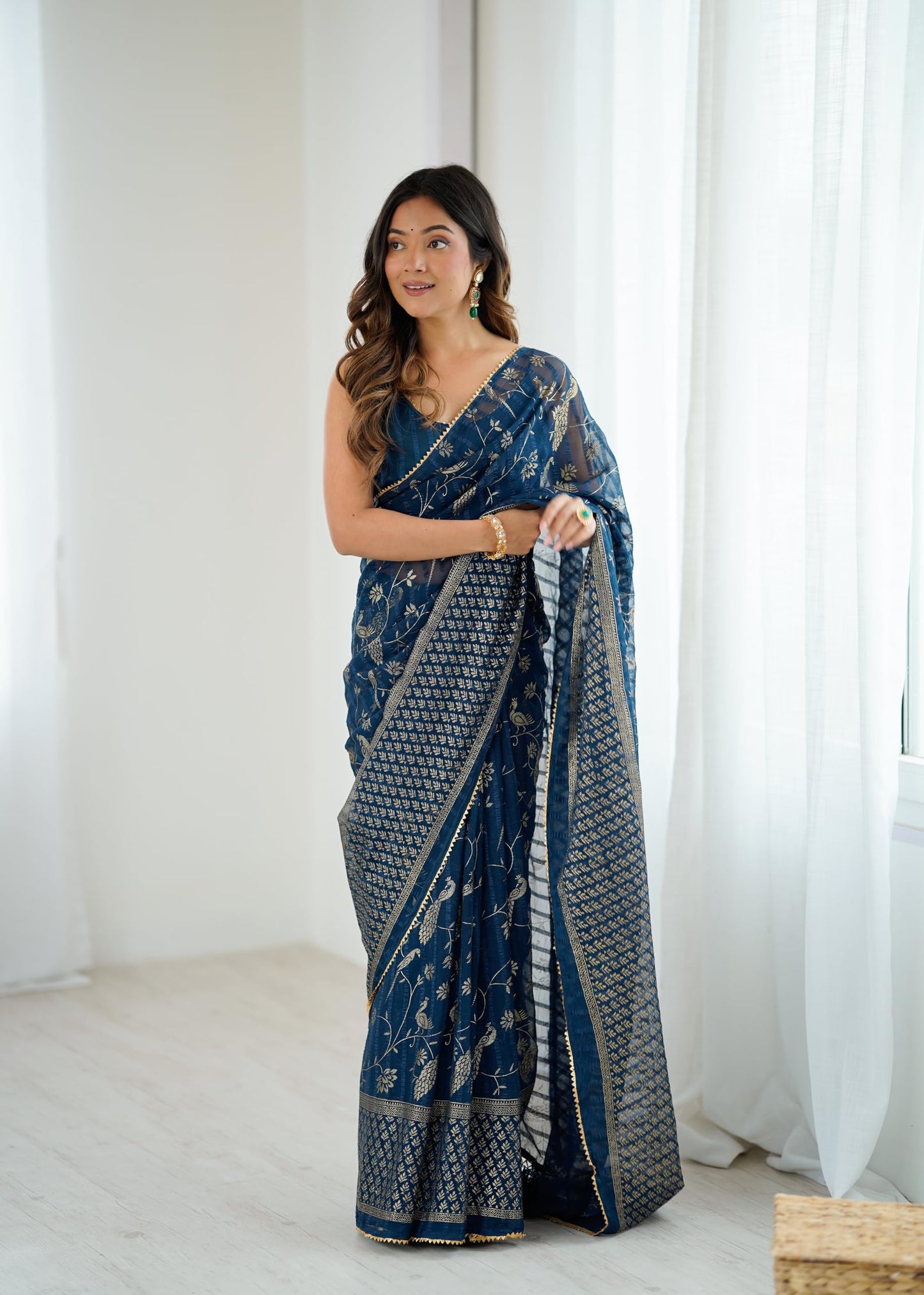 Ekasya Women Georgette Navy Blue Floral Pattern Printed Work Saree With Unstitched Blouse (E5677_5)