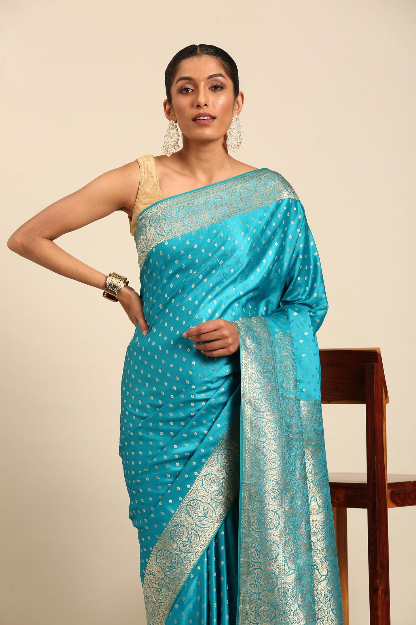 MOHEY Women's Blue Art Silk Zari Weave Saree (Blue)