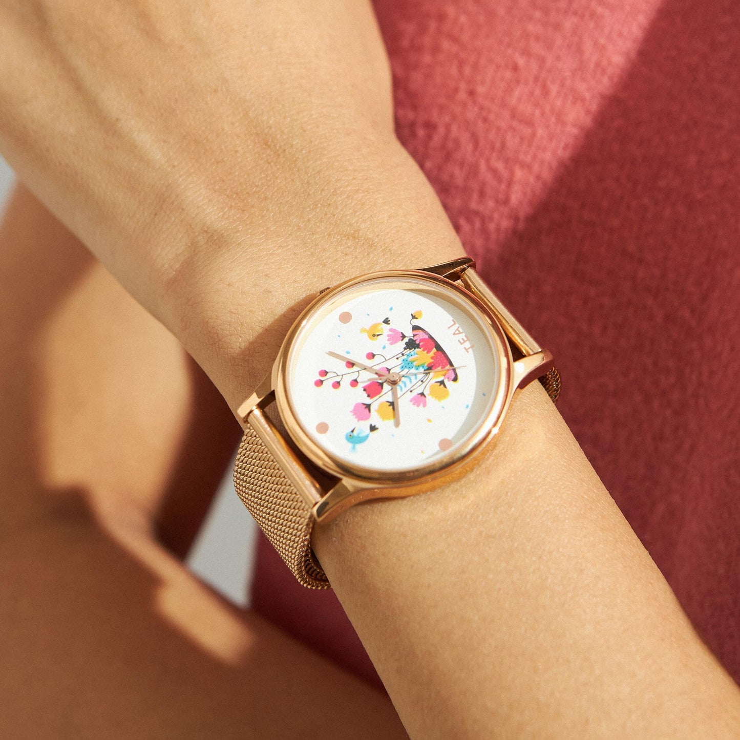 TEAL BY CHUMBAK Round Dial Analog Hand Watch for Women, Gifts for Women/Girls/Ladies, Stylish Fashion Watch for Casual/Work