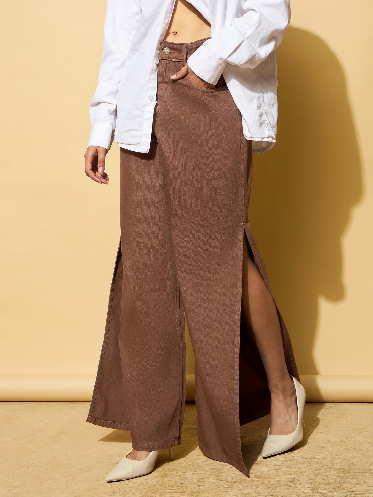 barcino Side Slit Wide Leg Jeans Brown
