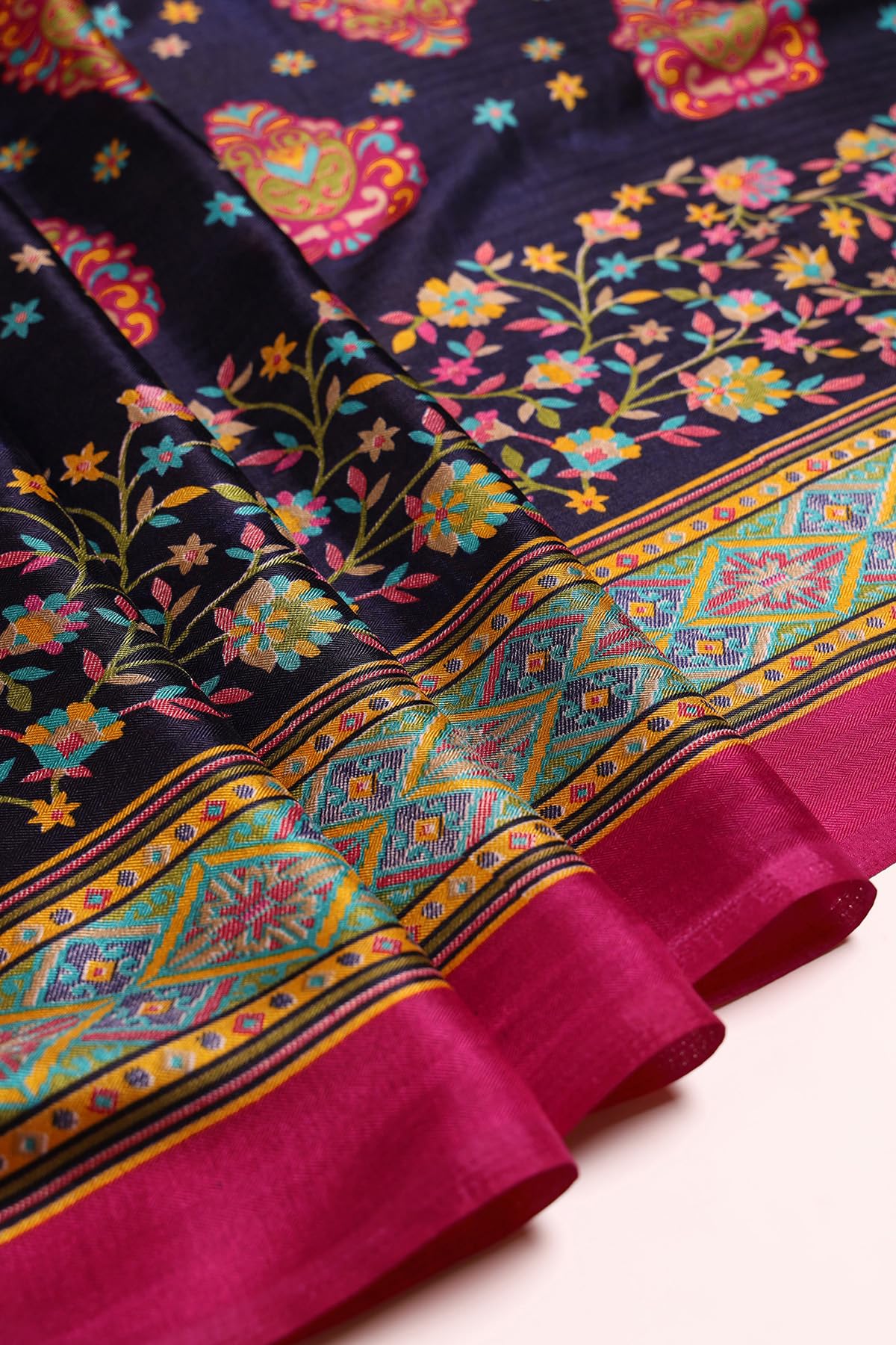 Soch Womens Multicolour Pashmina Floral Print Saree