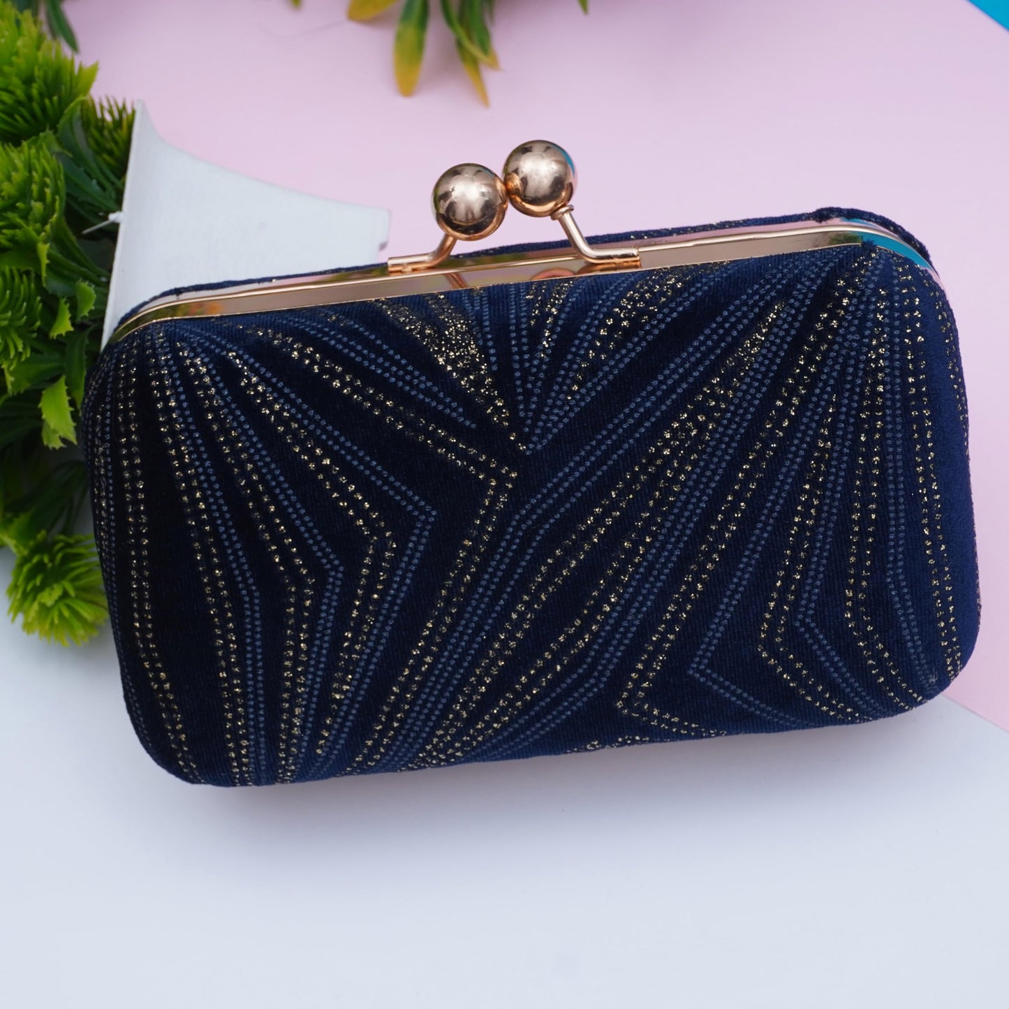 For The Beautiful You Brick Women's Clutch (Blue Multi)