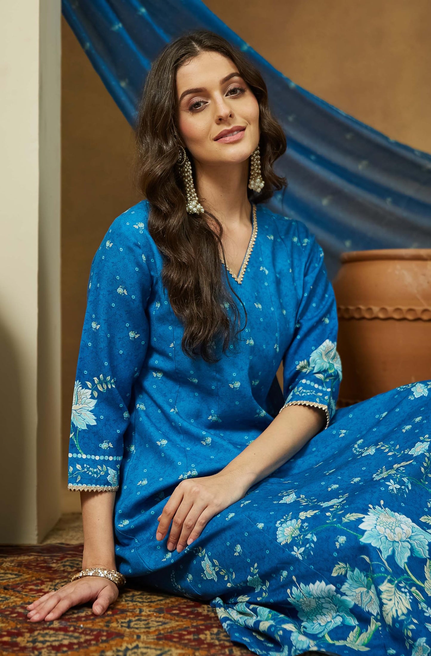 Janasya Women's Blue Cotton Blend Floral Printed Anarkali Kurta Set (JAC25ST02996-M)