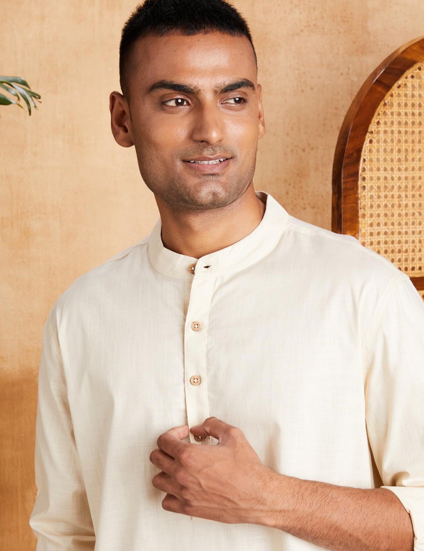 Amazon Brand - Symbol Men's Cotton Solid Long Kurta (Regular Fit) (SYMETHLKUR-1_Brazilian Sand_XL)