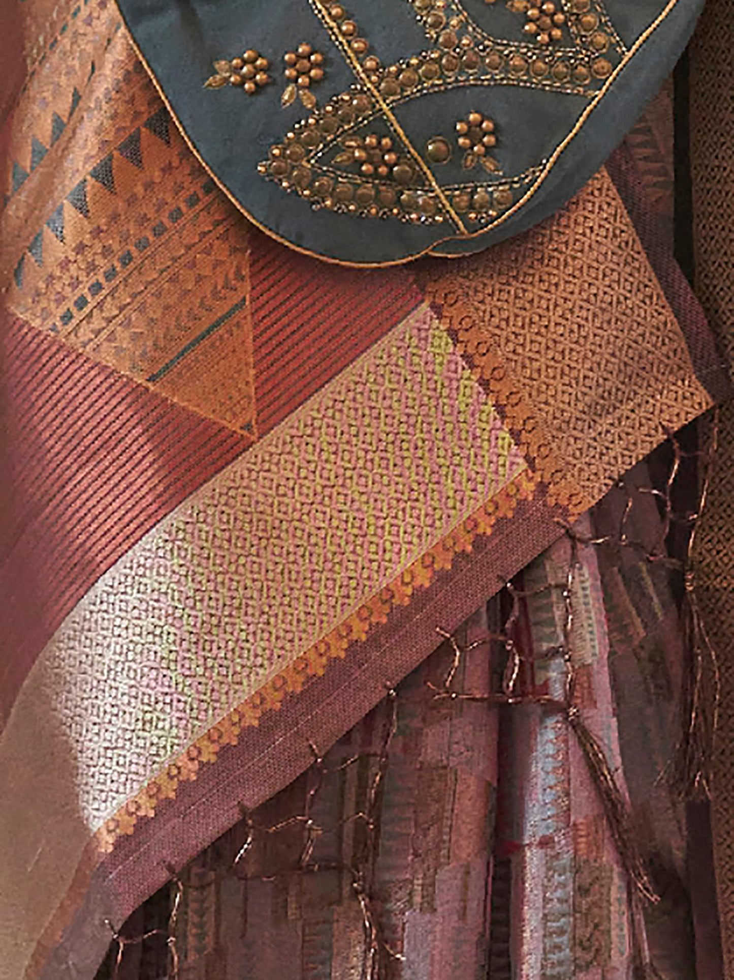 AKHILAM Women's Woven Design Organza Saree With Unstitched Blouse Piece (Mauve_KALKI309002_RJ)
