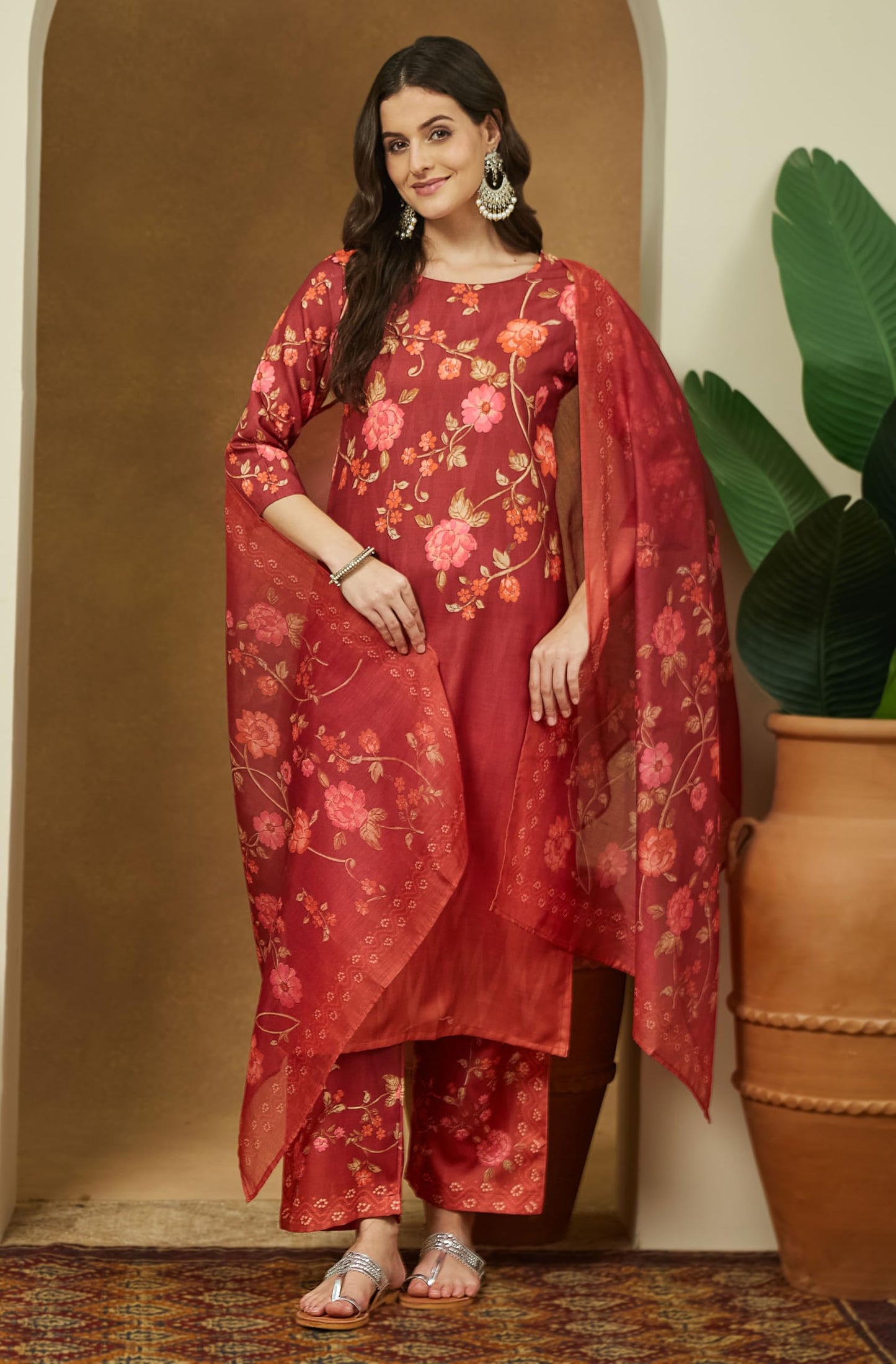 Janasya Women's Rust Cotton Blend Floral Printed Straight Kurta Set (JAC25ST02950-M)