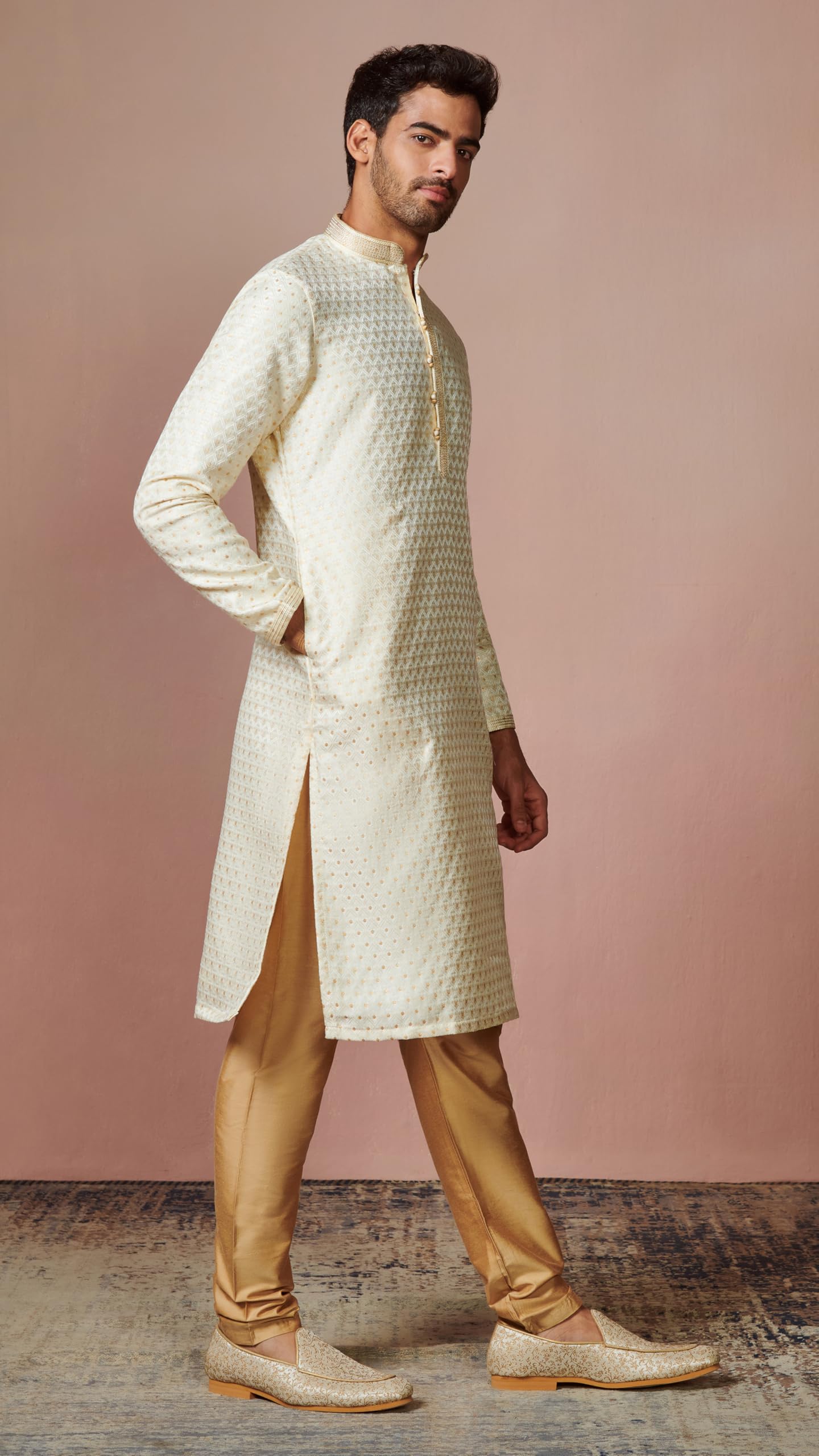 Manyavar Men's Biscuit Jacquard Kurta Set (Beige,XL)