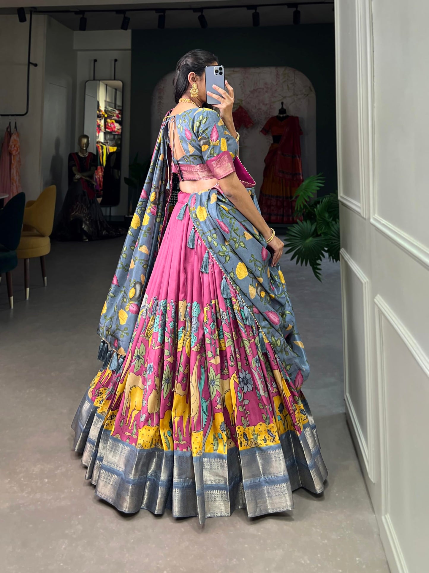 Snazzy Stitch Women's Floral & Patola Print With Foil Work Tussar Silk Ethnic wear Tassels and Zip Closuer Readymade Lehenga Choli With Dupatta (PINK)