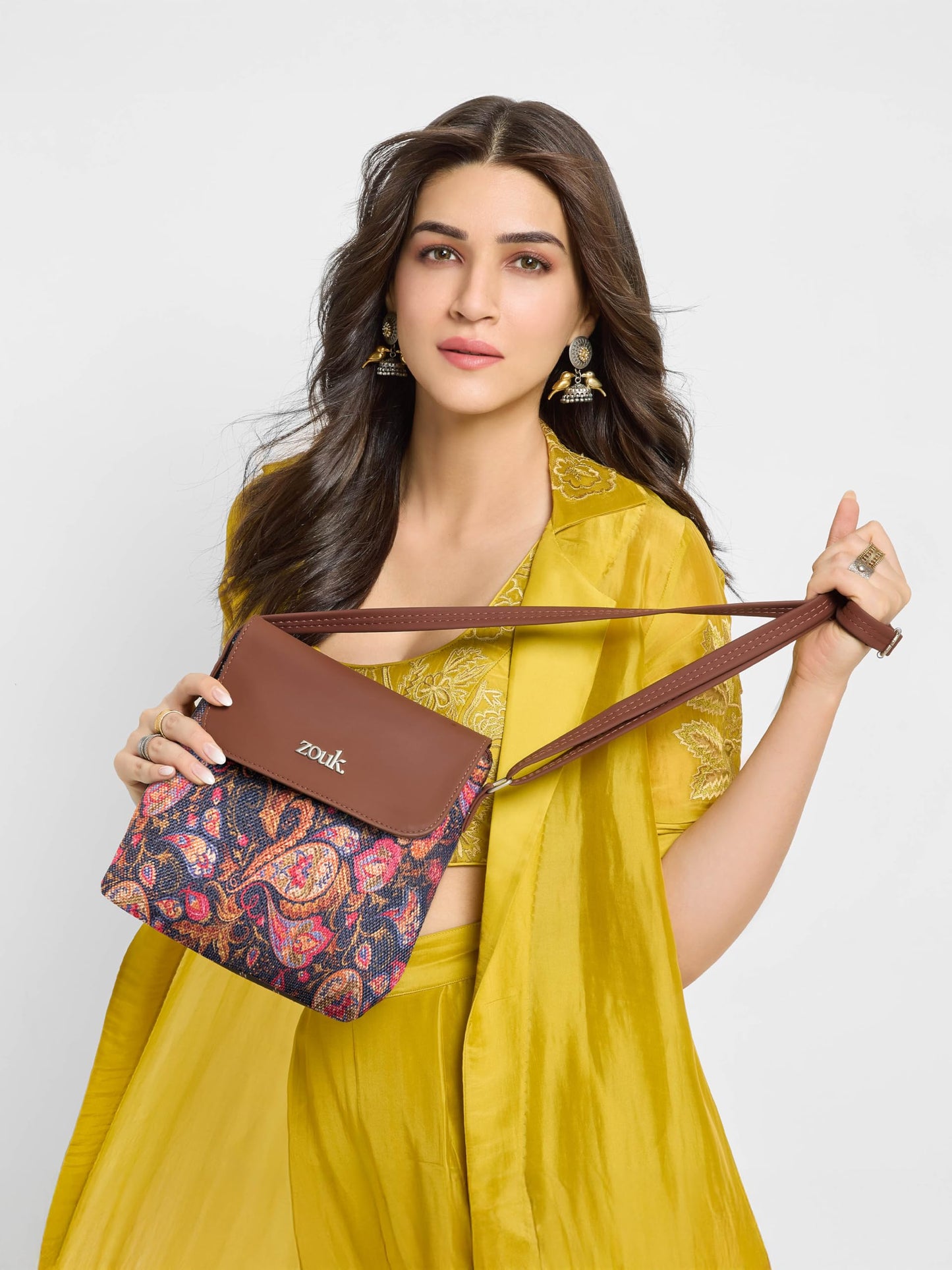 ZOUK Flap Sling Bag | Crossbody Bags for Women | Women's Handbags | Stylish | Vegan Leather Evening Bag | Travel & Office Use | Purse and Wallet | Paisley Print