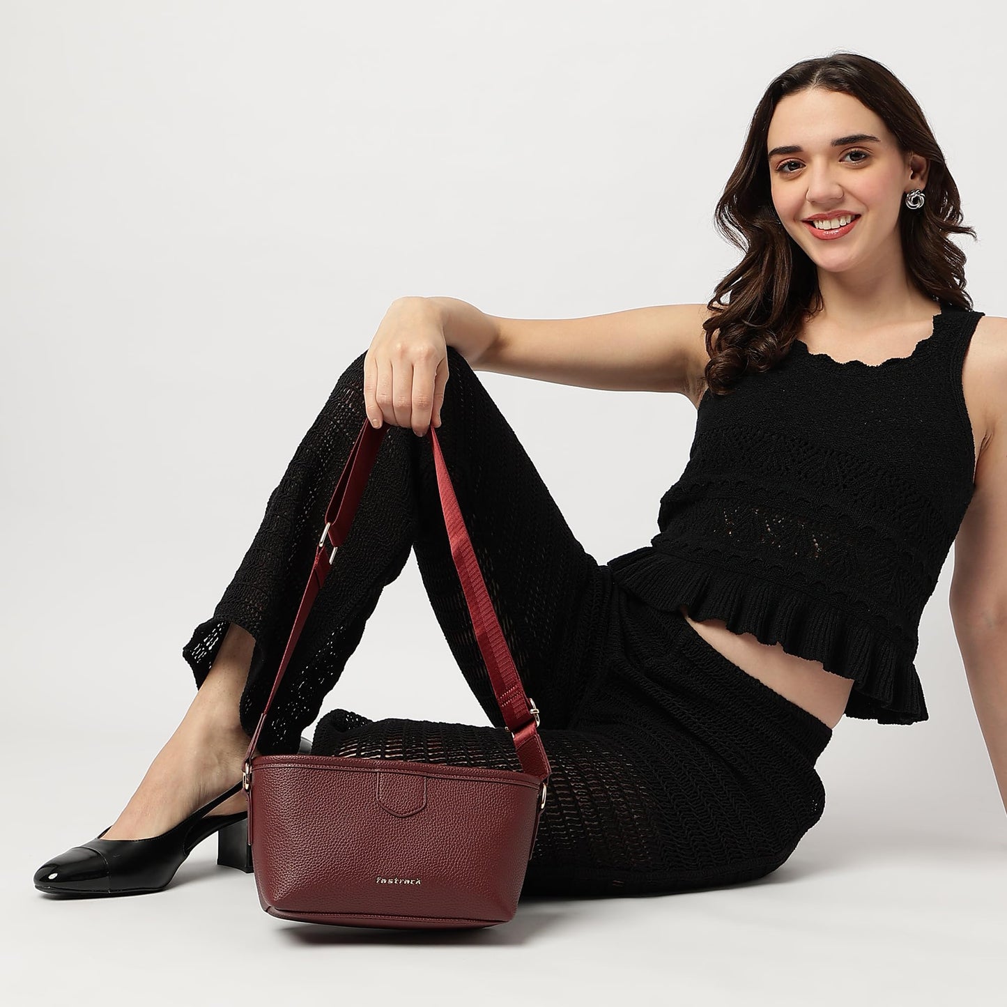 Fastrack Main Character Sling Bag for Women | Compact Crossbody with Magnetic Closure Flap, Adjustable Strap & Internal Zipper Pocket | Trendy Everyday Sling Bag