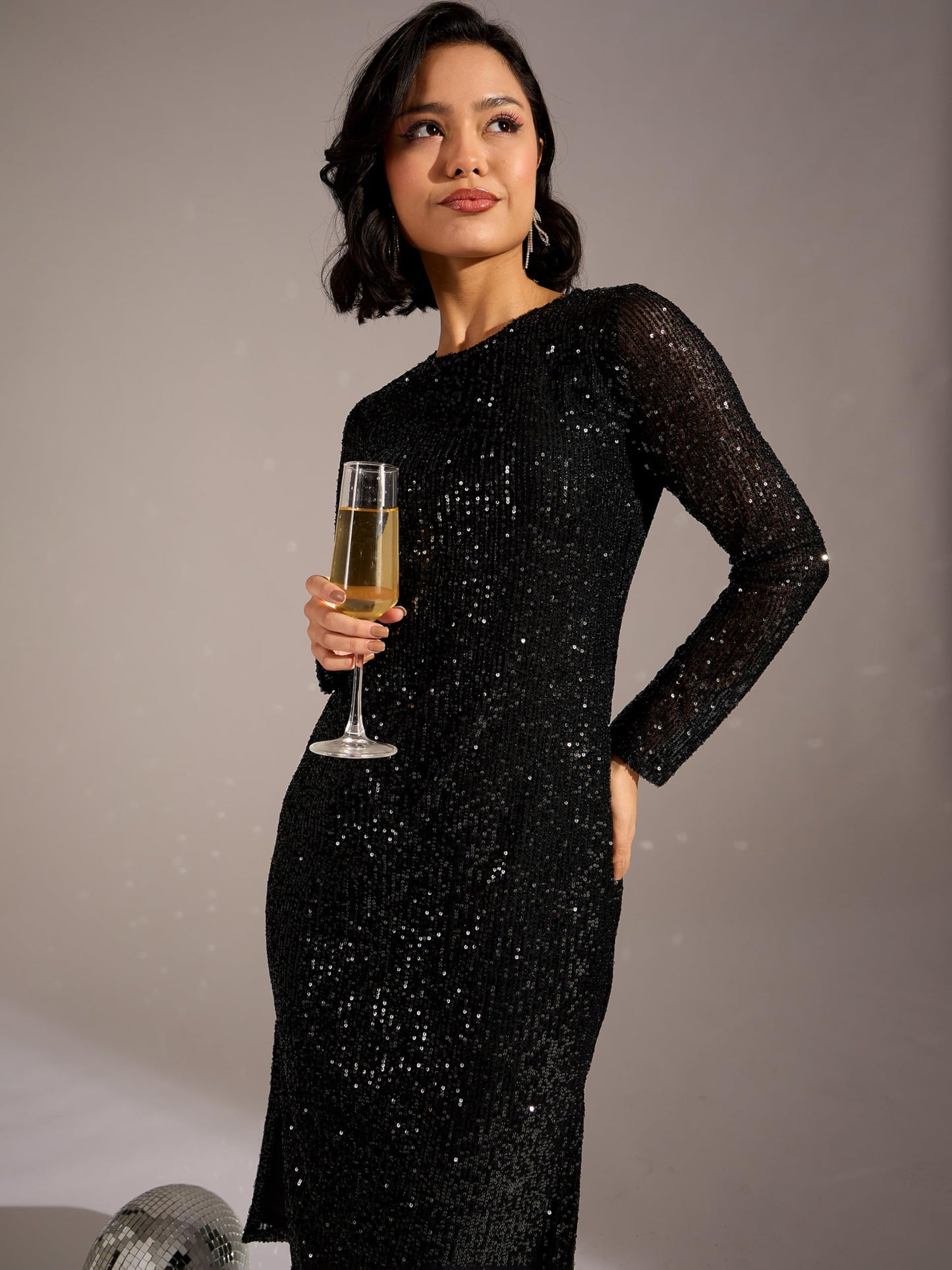 SASSAFRAS Women's Sequin Below Knee Dress (SFDRSS12607_Black_2XL)