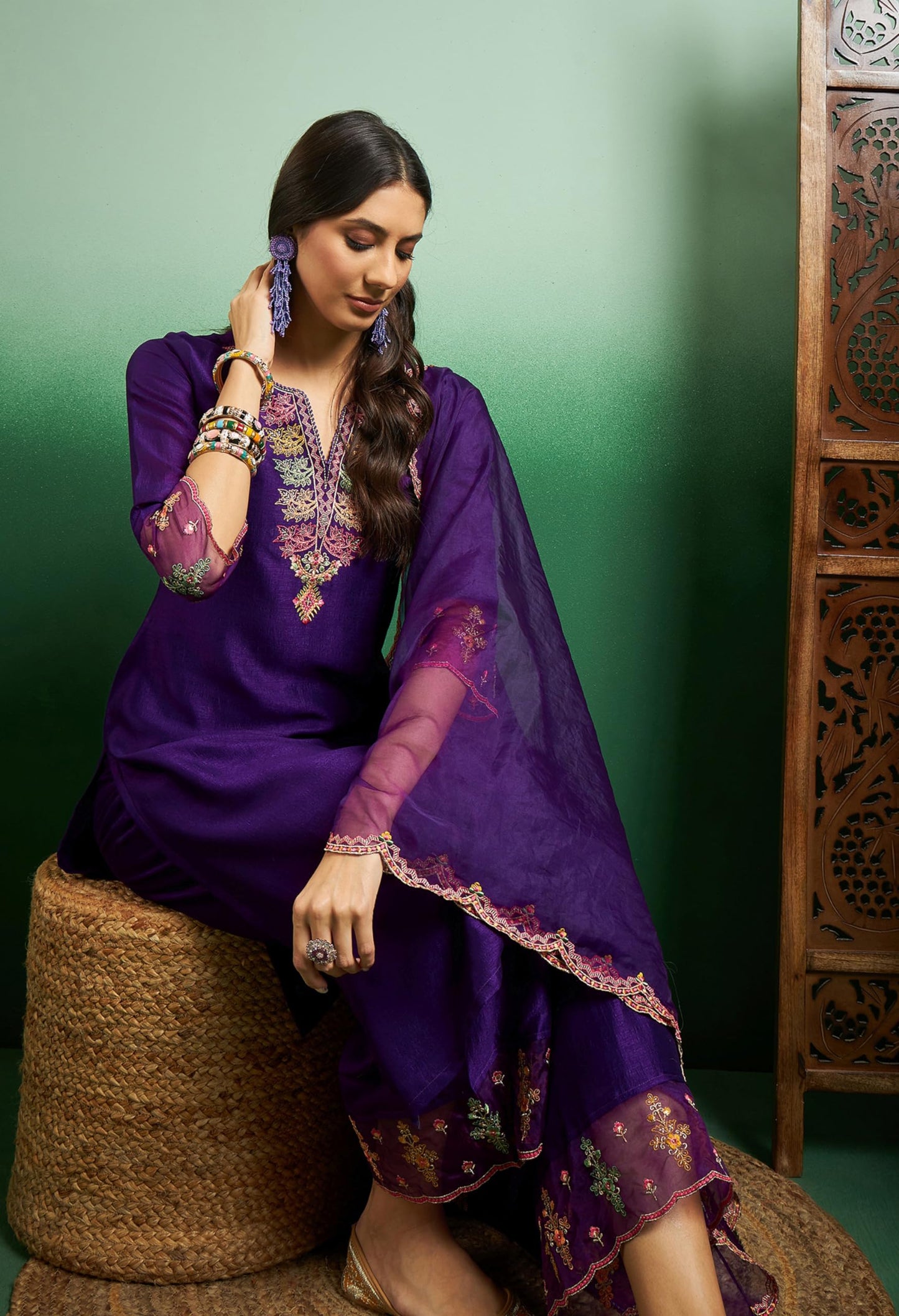 SheWill Women's Purple Embroidered Notch Neck Silk Blend Kurta Set with Palazzo & Organza Dupatta | Sangria Kurta Set for Women Navratri Kurta