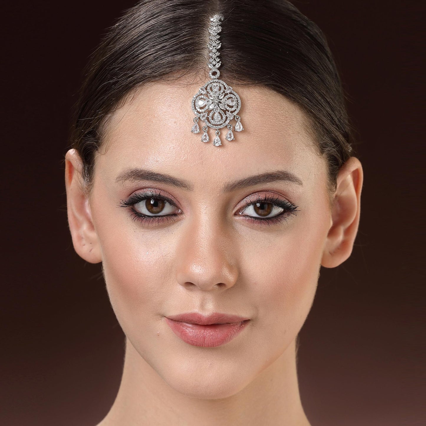 Zeneme Floral Brass Maang Tikka for Wedding Rhodium Plated American Diamond Studded Silver Toned Maang Tikka for Women & Gift For Girls (Sparkly Chandelier Maang Tikka)
