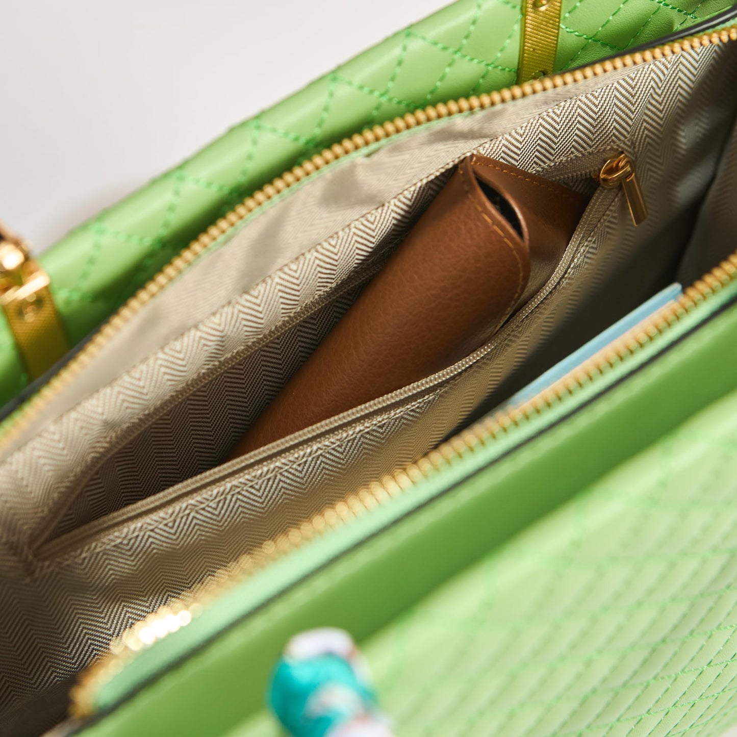 Chumbak Sage Quilted Handbag with Scarf, Sage Green, Multipurpose Hand Bag with Pouch for Shopping, Hand Held Bag for Women and Girls, Solid Colour Handbag